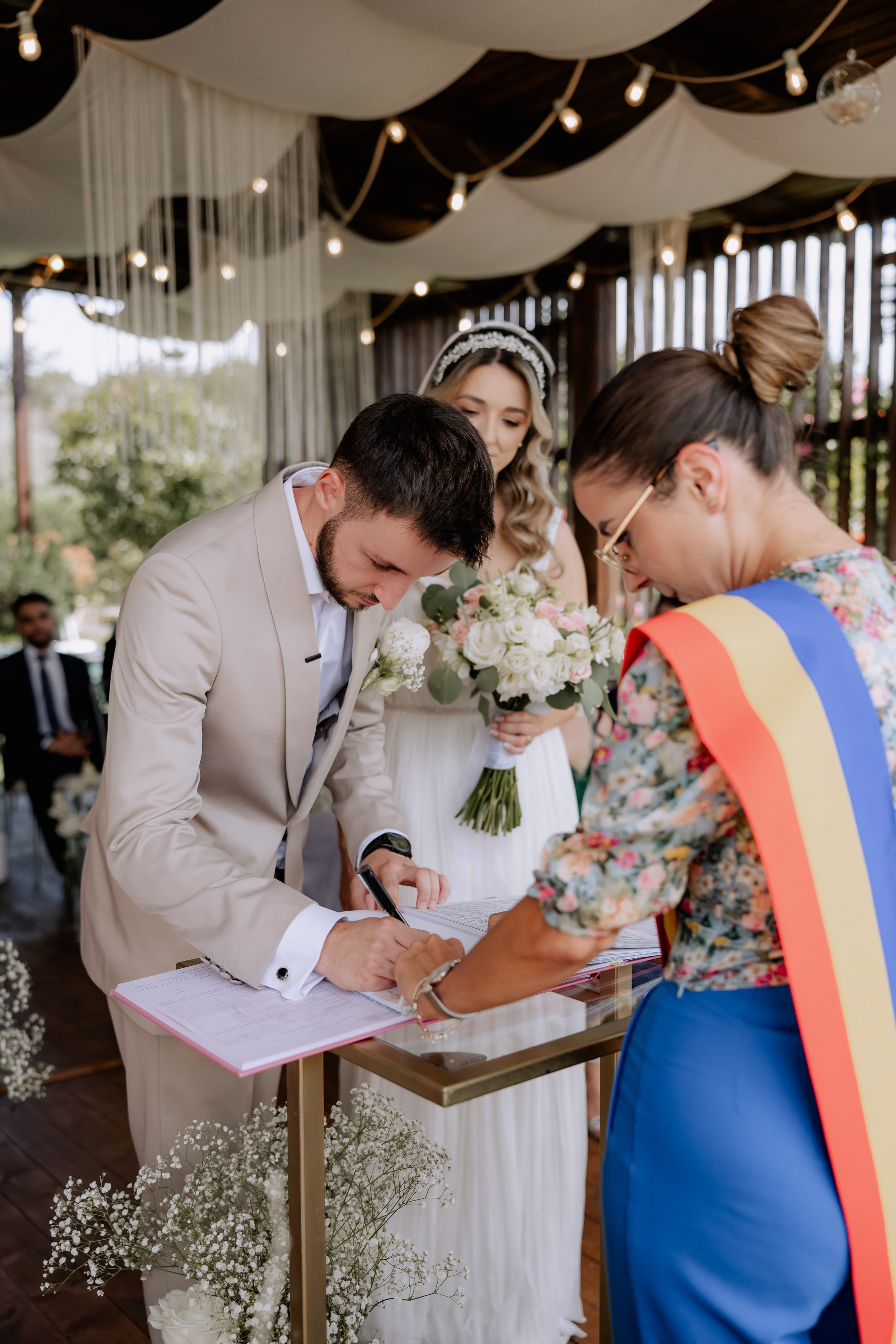 Madalina + Cosmin | Wedding day. Proud Vision Weddings | Wedding Photography & Film — Servicii profesionale Foto Video Nunta Iasi