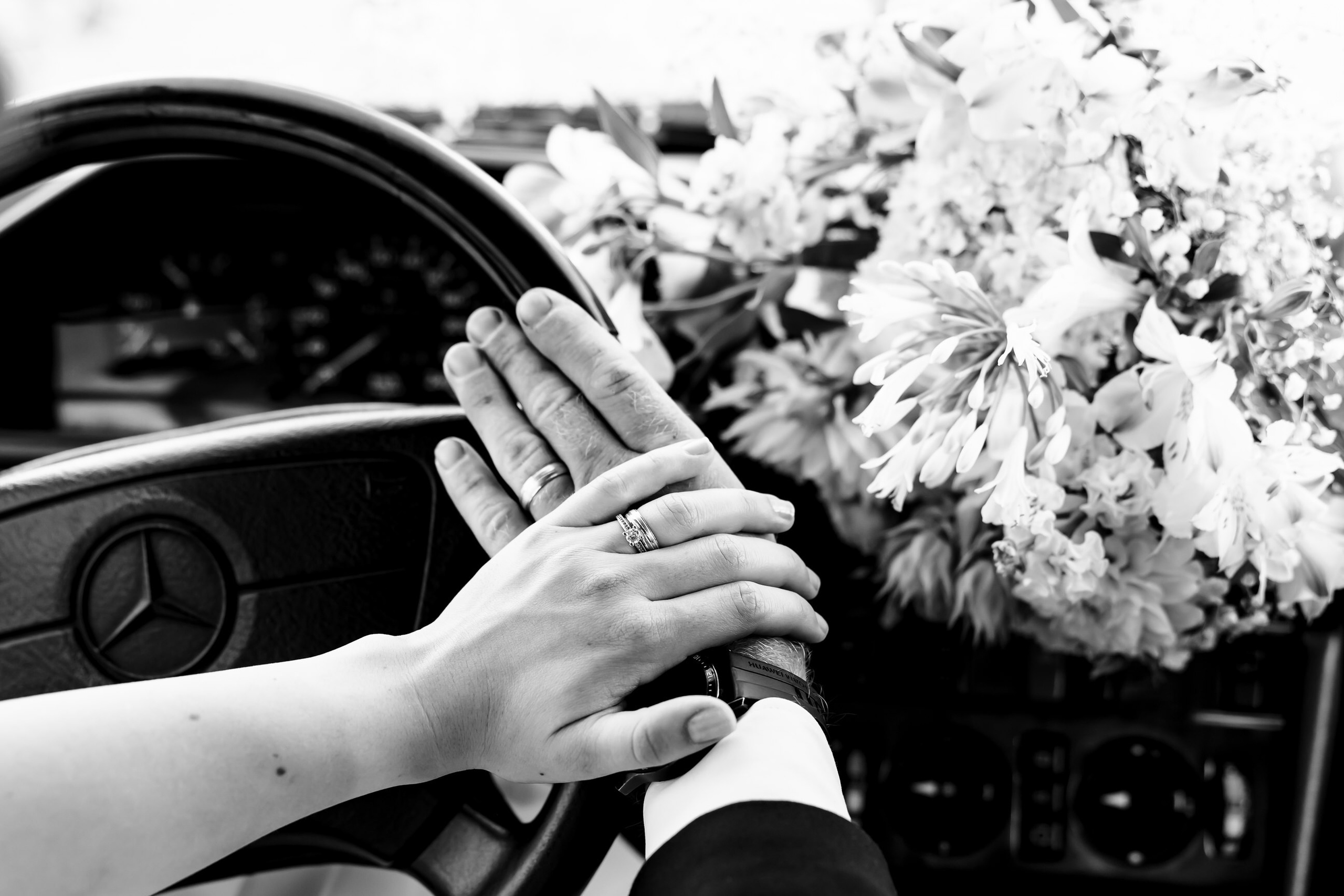 Nuntă & Save the date. Portré 📸 Photographer | Newborn photos • Maternity photos • Engagements • Weddings • Events • Portraits • Families • Birthdays • Parties