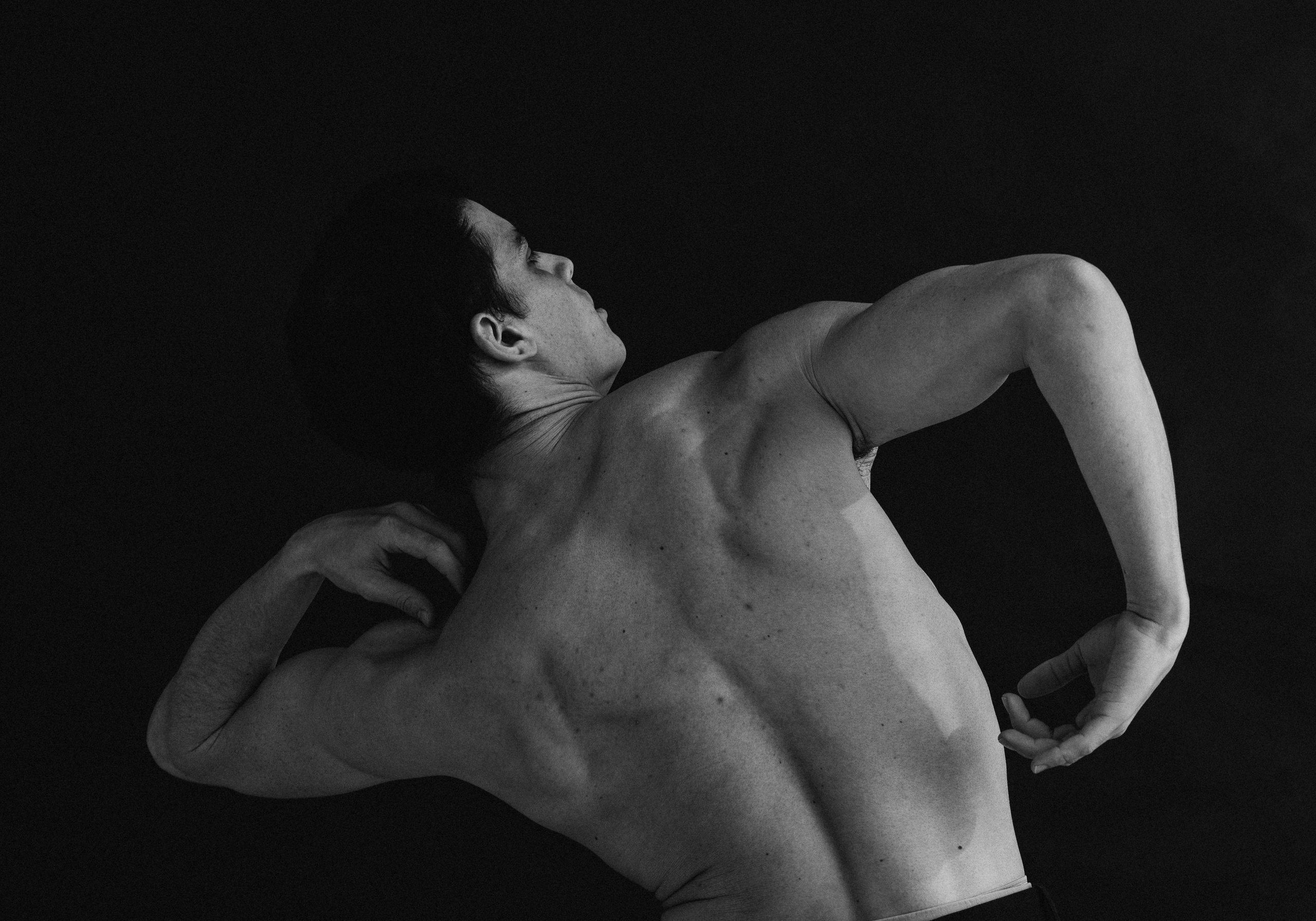 DANCERS. Victoria Olonen – Cinematic Portrait Artist | Helsinki & Europe