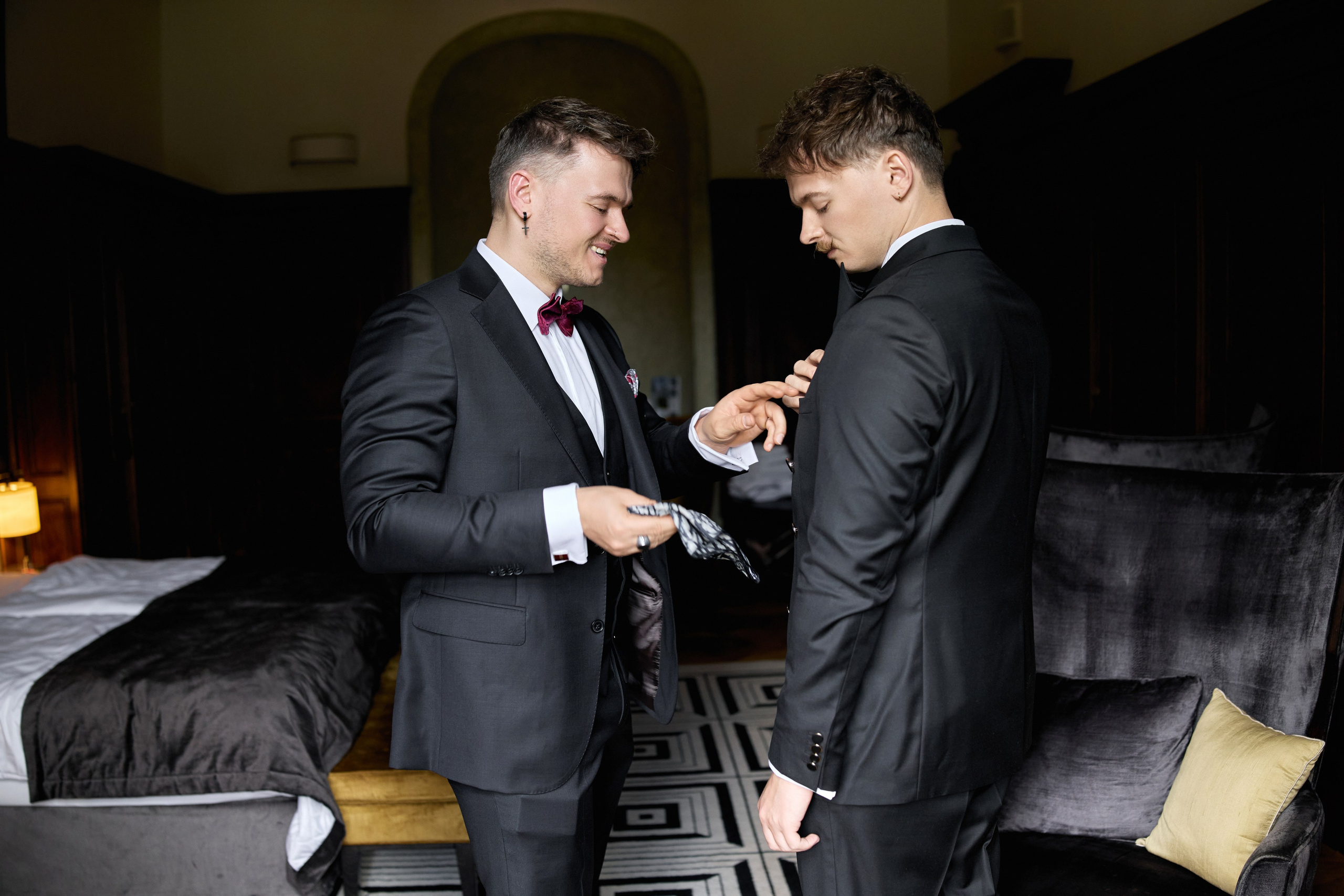 Wiktoria & Kacper. Pałac Goetz. Fotograf ślubny i rodzinny w Krakowie Yana Klymova
