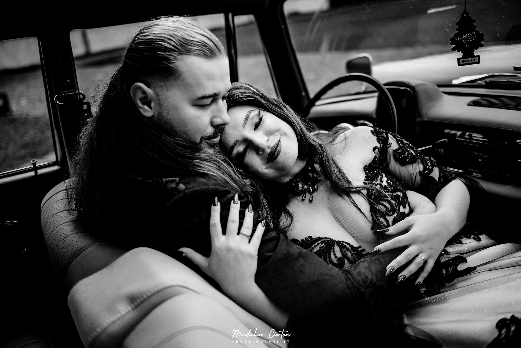 Nunta Diana si Bogdan | Black Wedding | Alba Iulia. Mădălin Ciortea - fotograf de nuntă și de familie | Dream Art Events