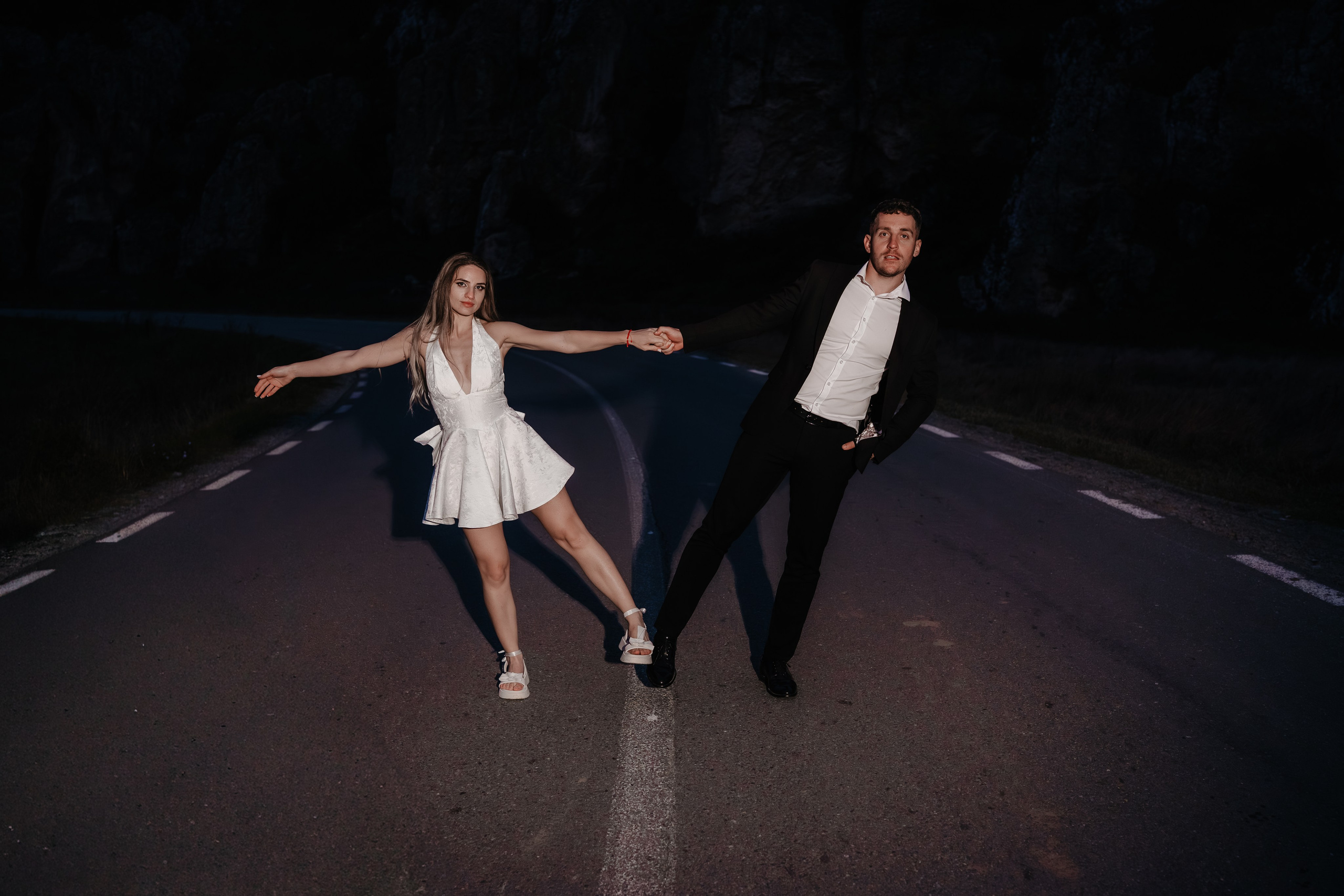 ANDREEA & RAZVAN - SAVE THE DATE. Fotograf Nuntă | Lucian Murgeanu - Fotograf Profesionist Evenimente