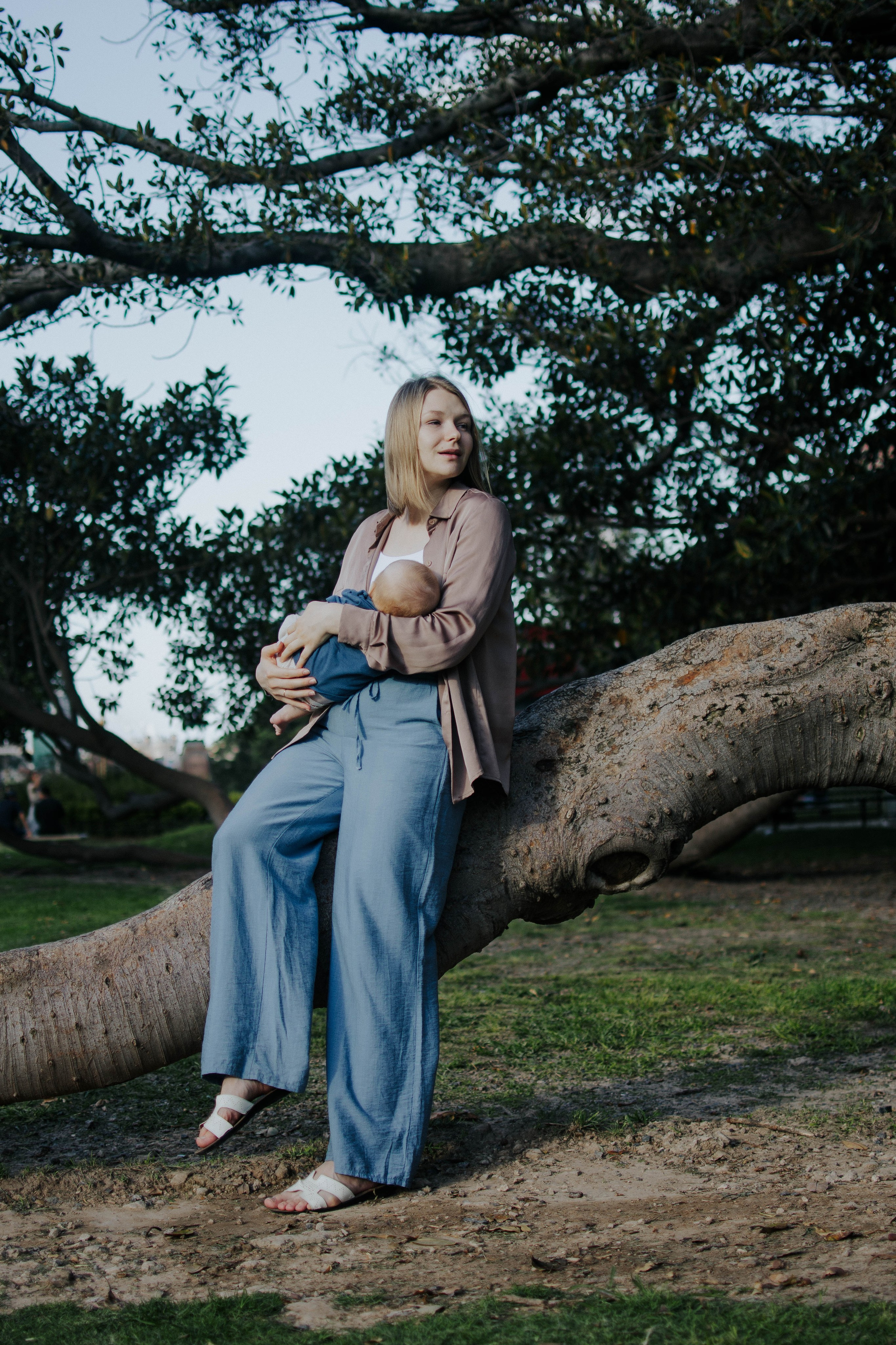 The little one and his parents. Buenos Aires. Photography. Photographer @elmirkami in the city of Buenos Aires
