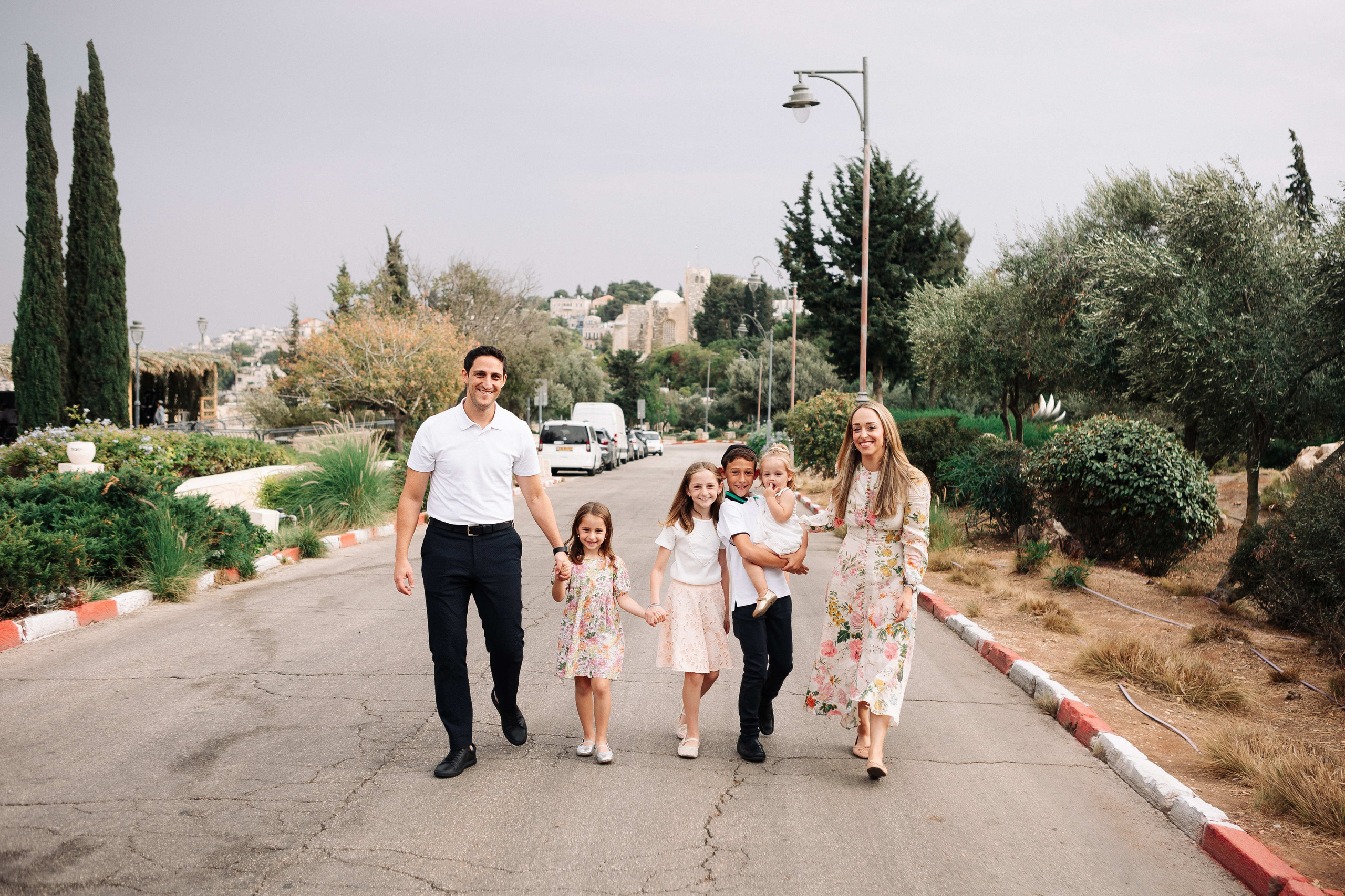 BIG FAMILY IN YAMIN MOSHE. Https://shi-photo.com/