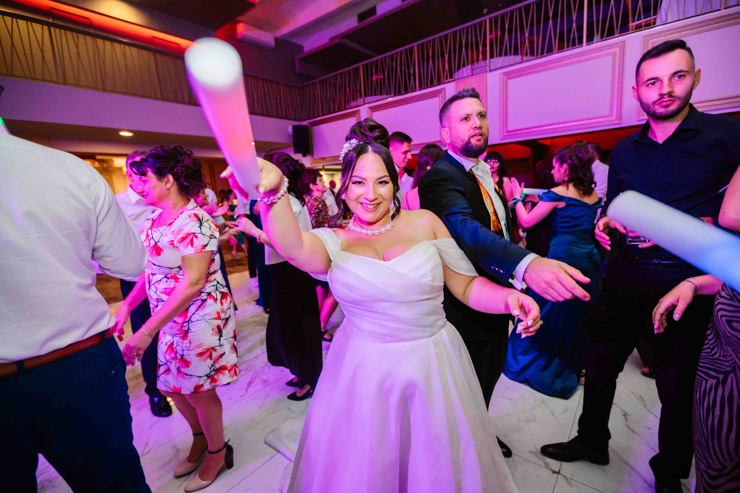 Crenguta & Robert. Contrast Studio