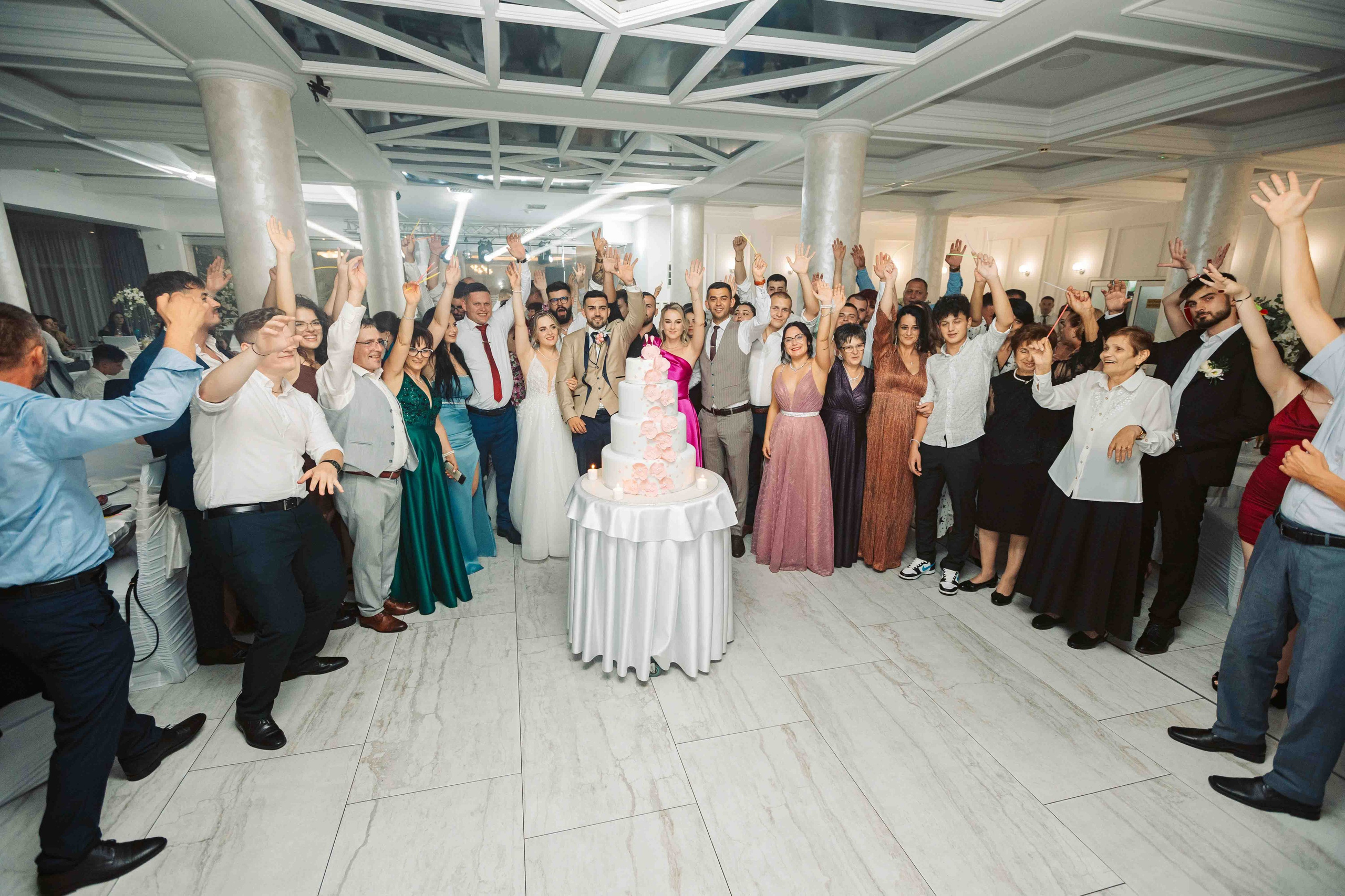 Diana & Lorand. Contrast Studio