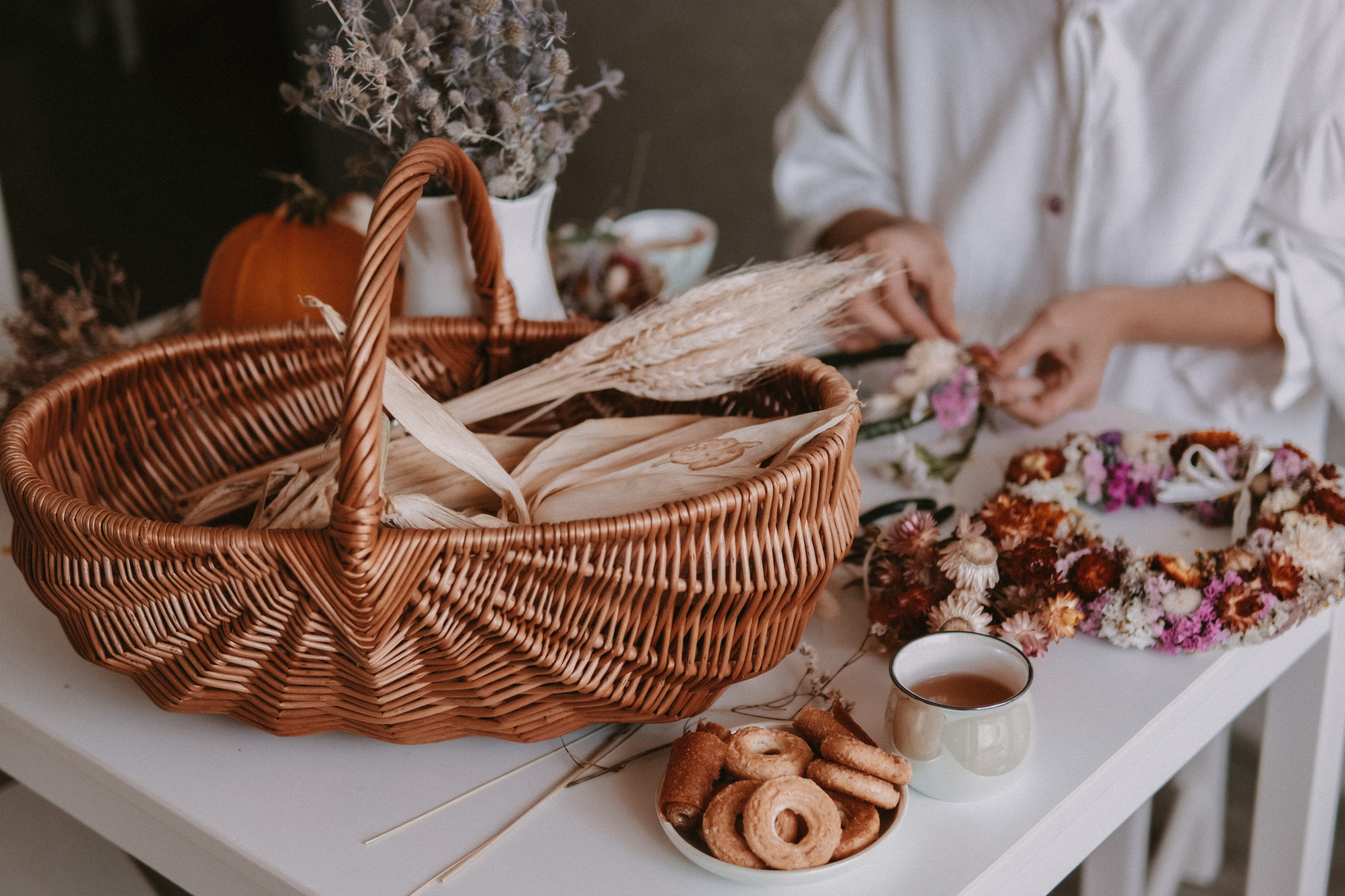 Floral Wreaths. Lens Captures Life