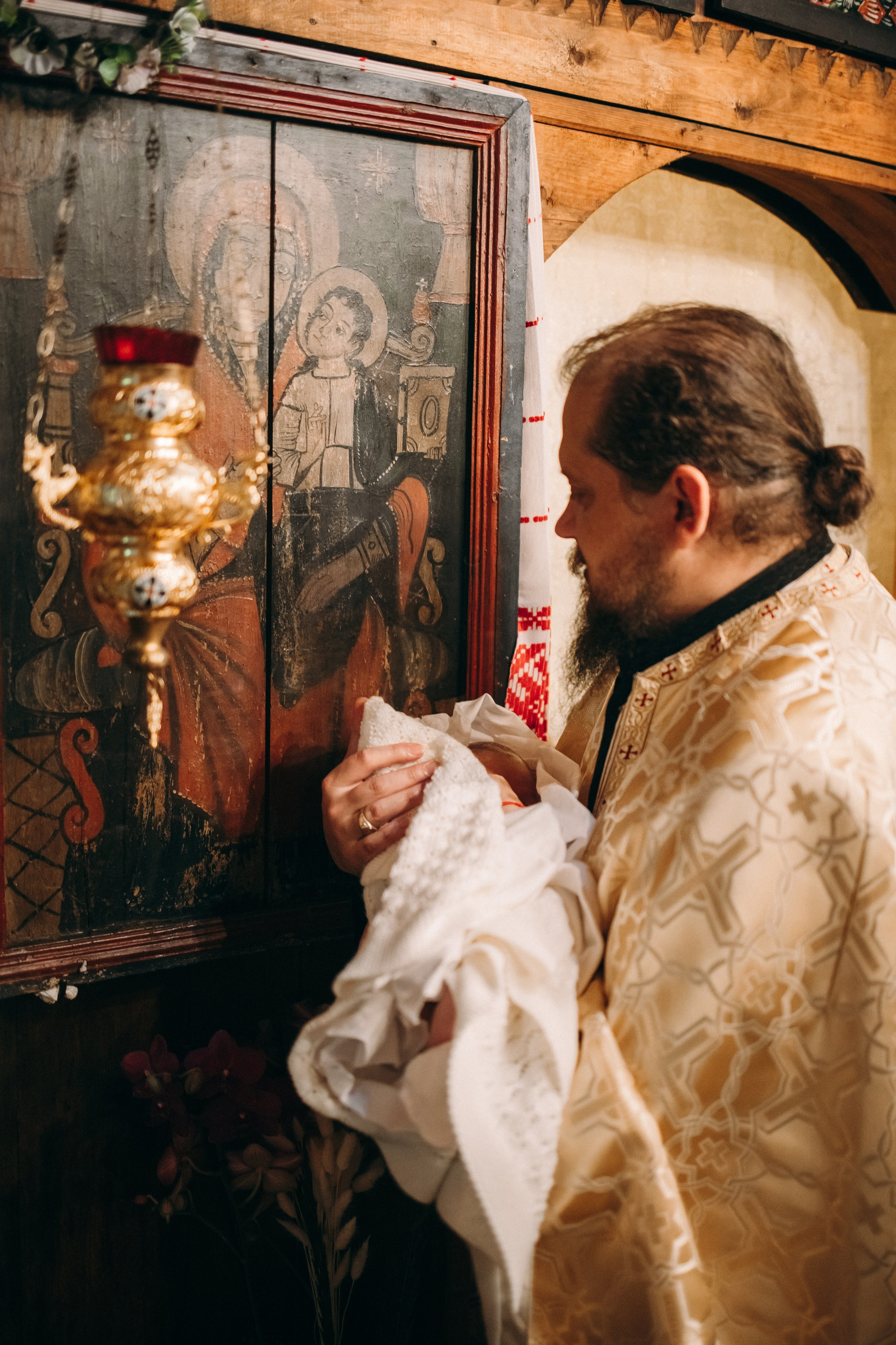 Ședințe foto de portret femei. Fotograf de familie în Oradea Katsiaryna Ciortan