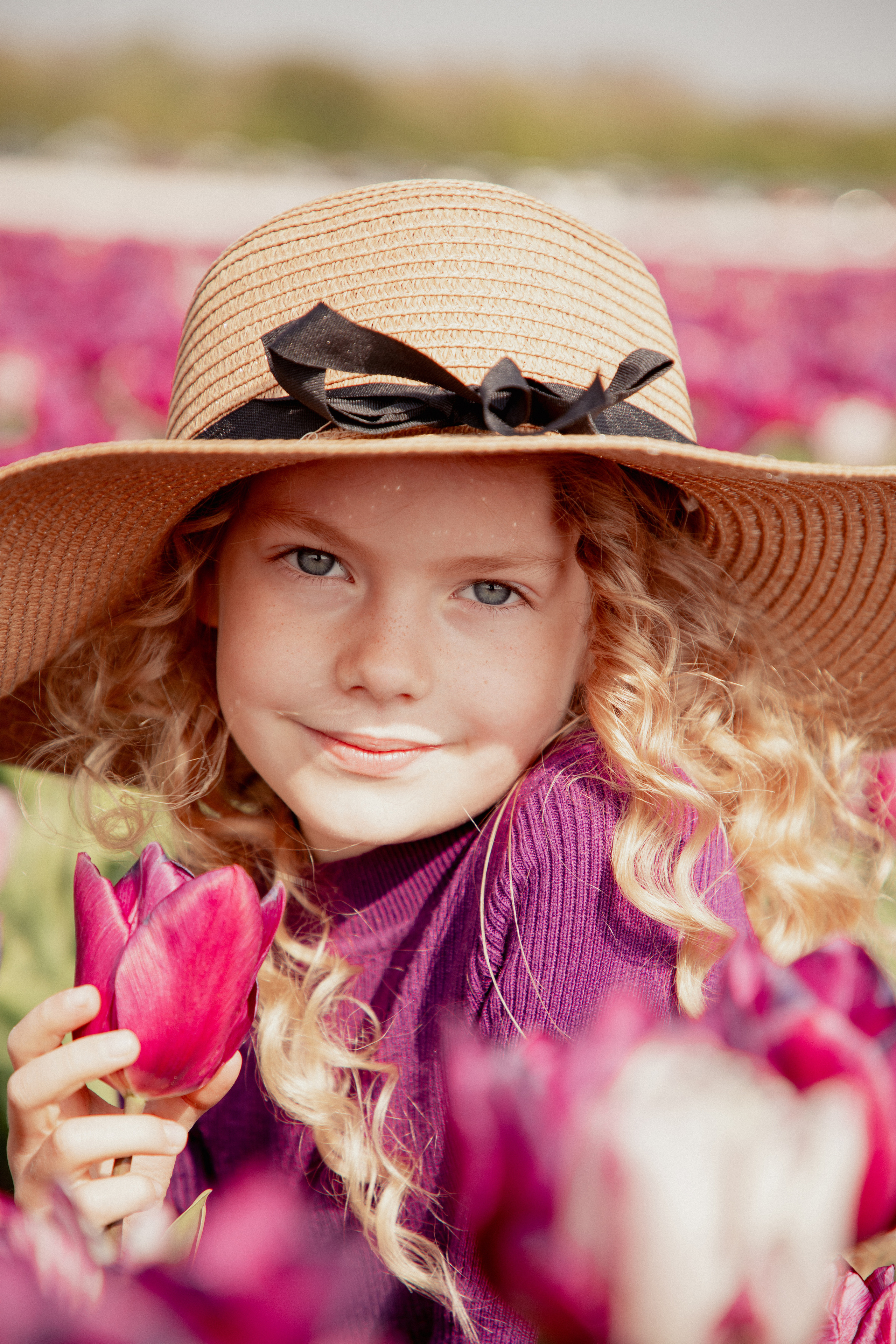 Fields of Tulips. PORTRAIT|FAMILY|CHILDREN|BRAND PHOTOGRAPHER UK, CAMBRIDGESHIRE