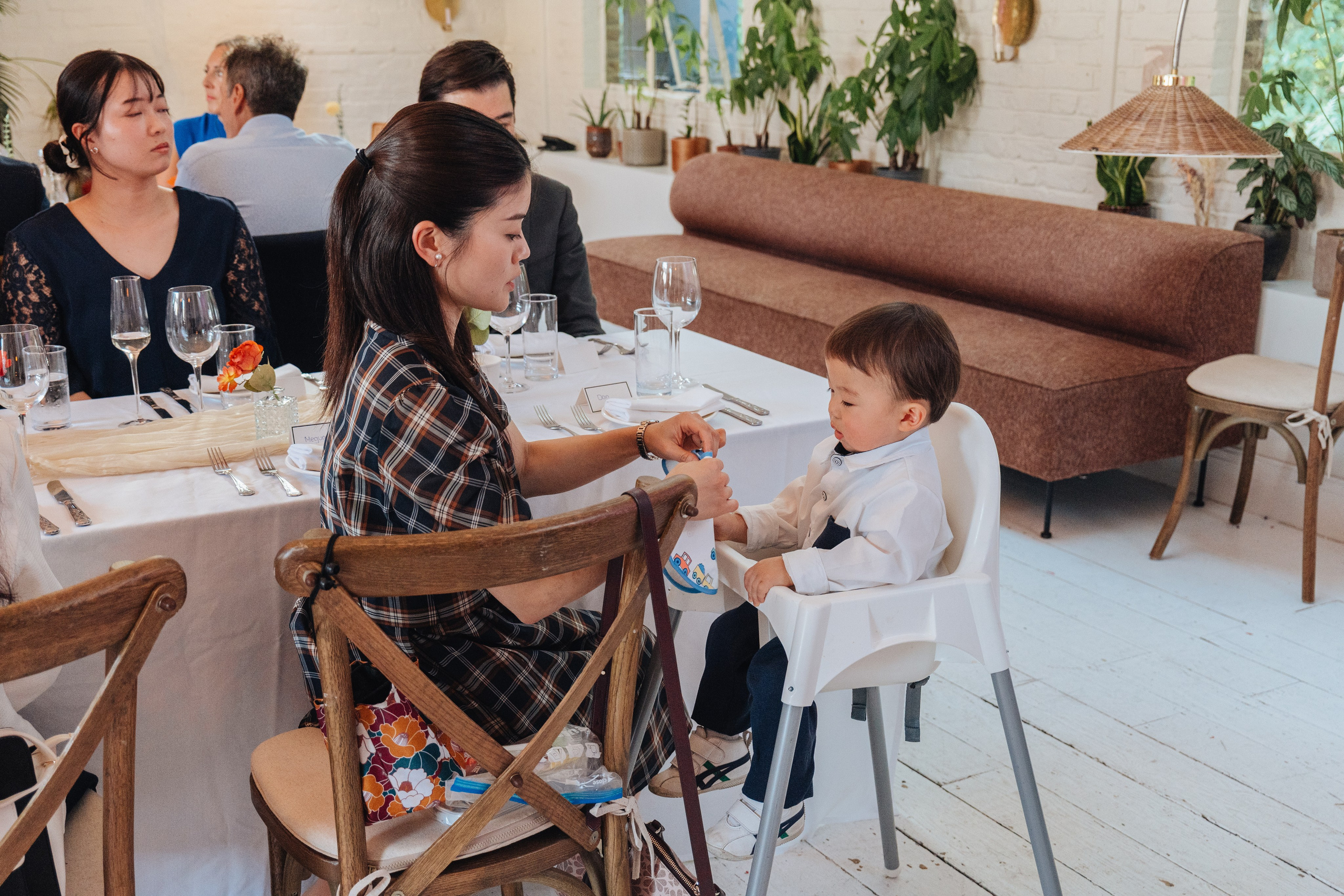 Haruka and Max: wedding celebration. Wedding and family photographer in London