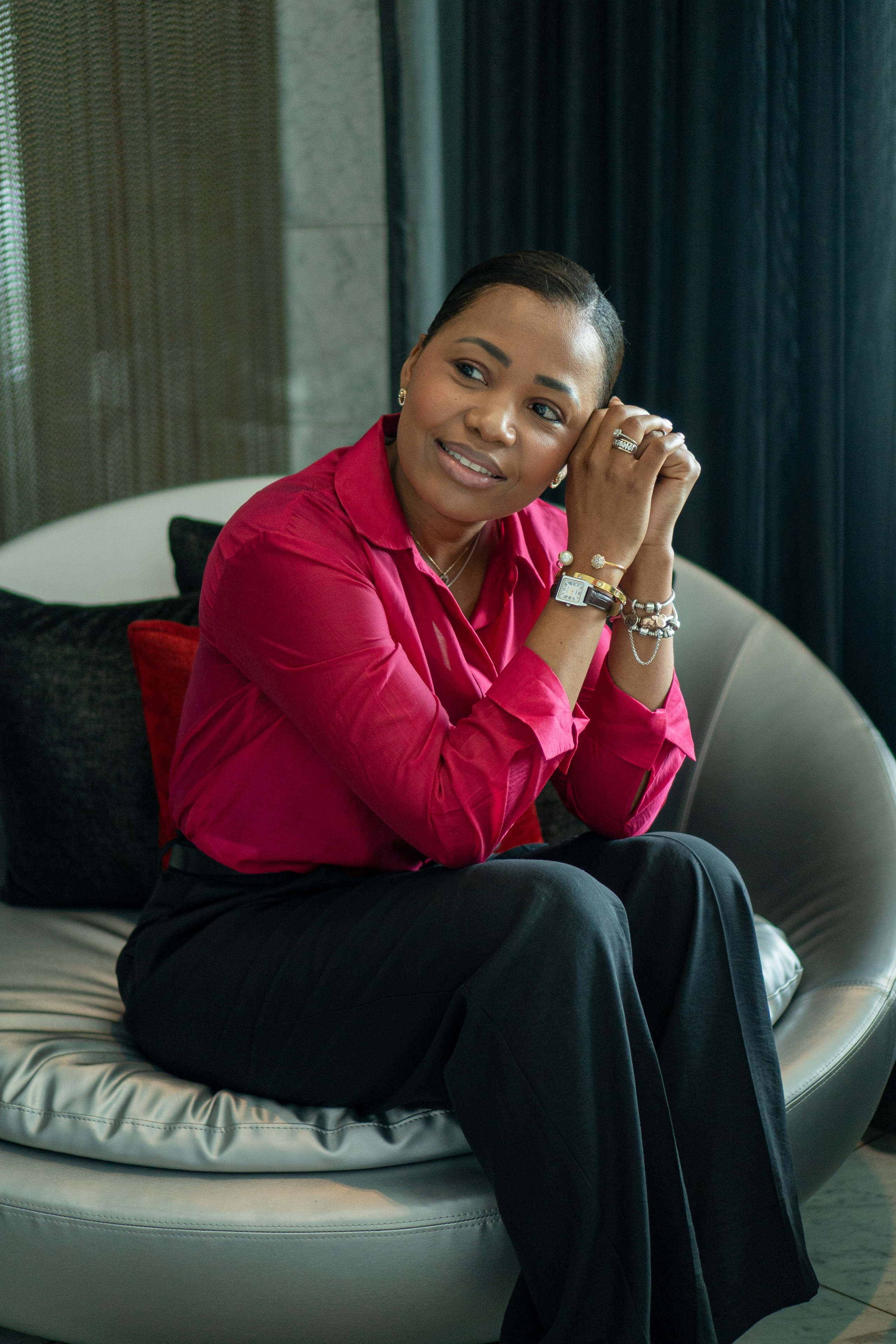 Raquel Ribeiro. Frames by Giovani Braga