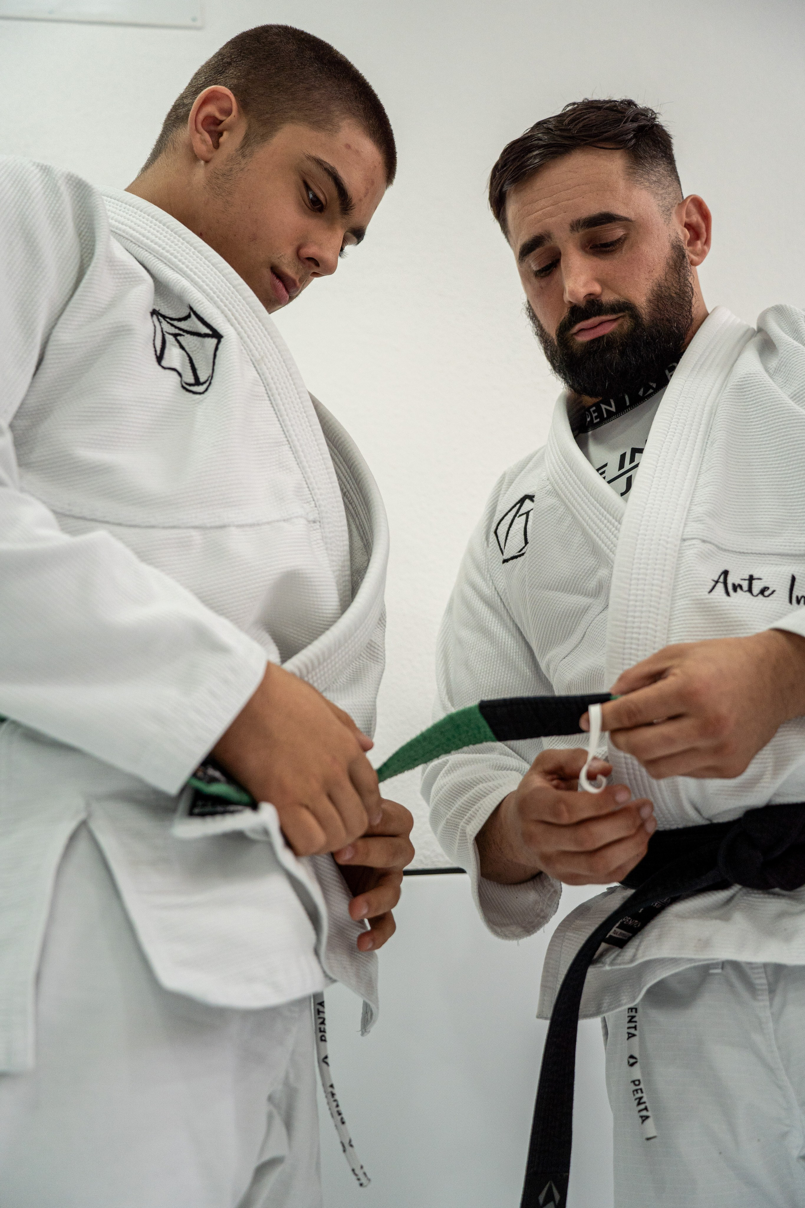 Arte Invicta — Graduação de Faixa. Frames by Giovani Braga