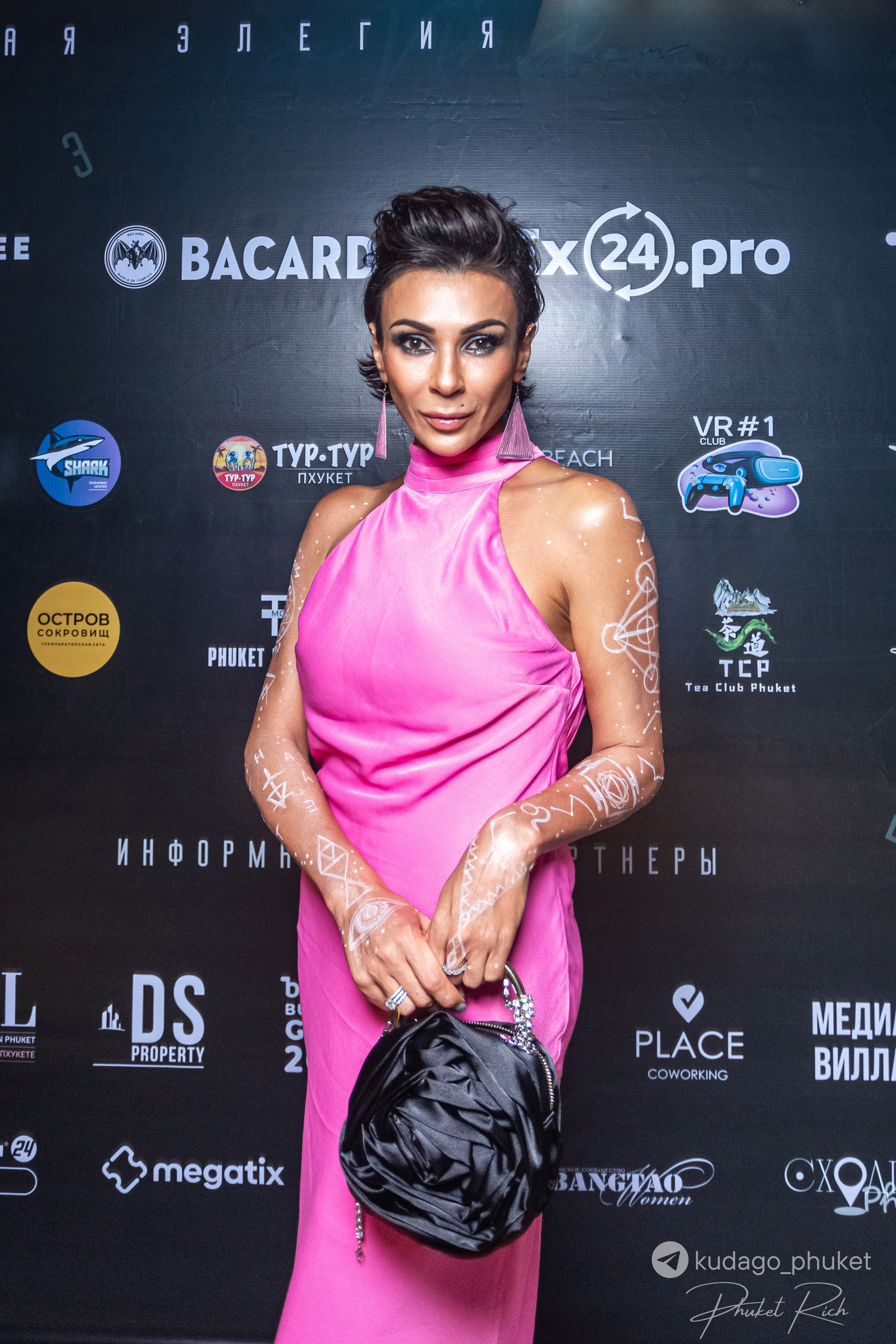 Вечеринка «Код да Винчи» | Фоторепортаж | Афиша | DAVAYSXODIM.com PHUKET. АФИША|ФОТОРЕПОРТАЖИ|ИВЕНТЫ|ПХУКЕТ