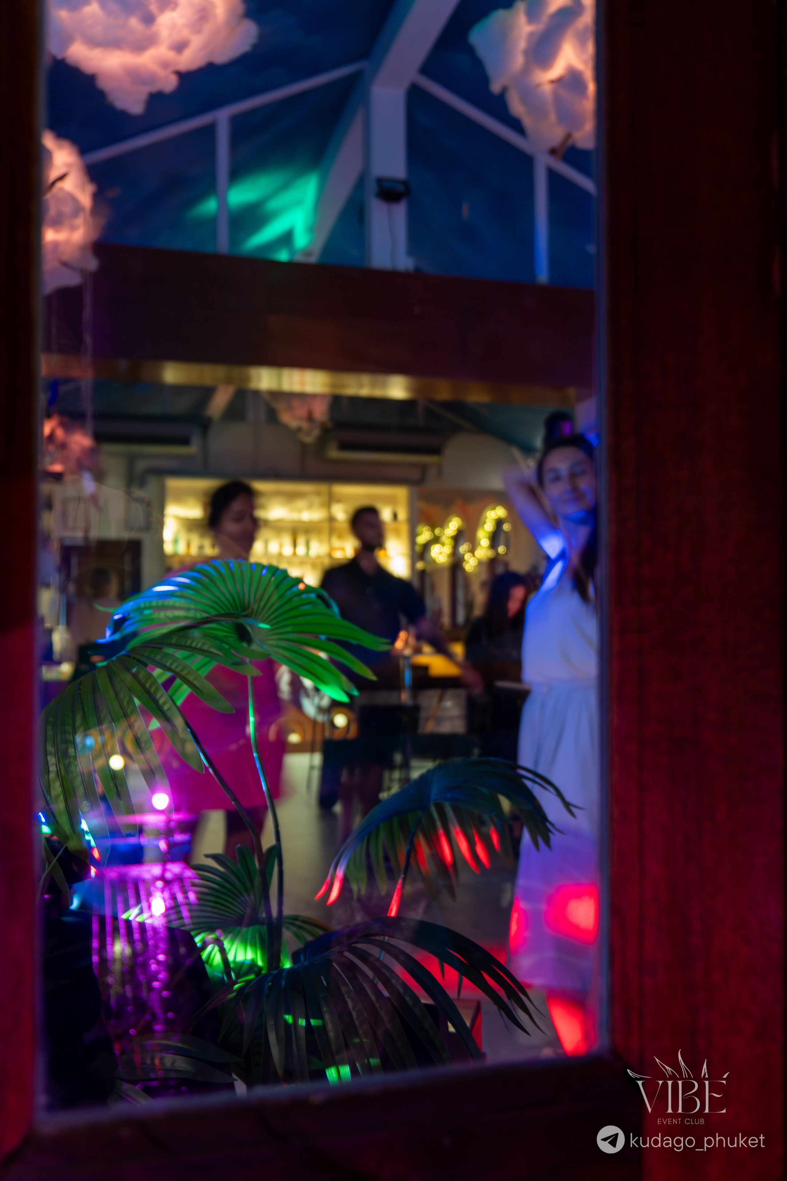 Вечеринка Tribal Vibe | Фоторепортаж | Афиша | DAVAYSXODIM.com PHUKET. АФИША|ФОТОРЕПОРТАЖИ|ИВЕНТЫ|ПХУКЕТ