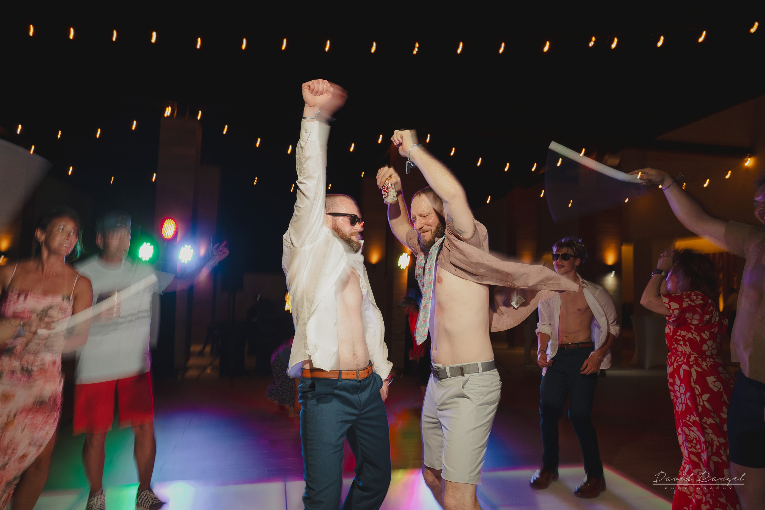 Destination Wedding at Royalton Splash Riviera Cancun. Destination wedding photographer based in Cancun and Riviera Maya with service worldwide