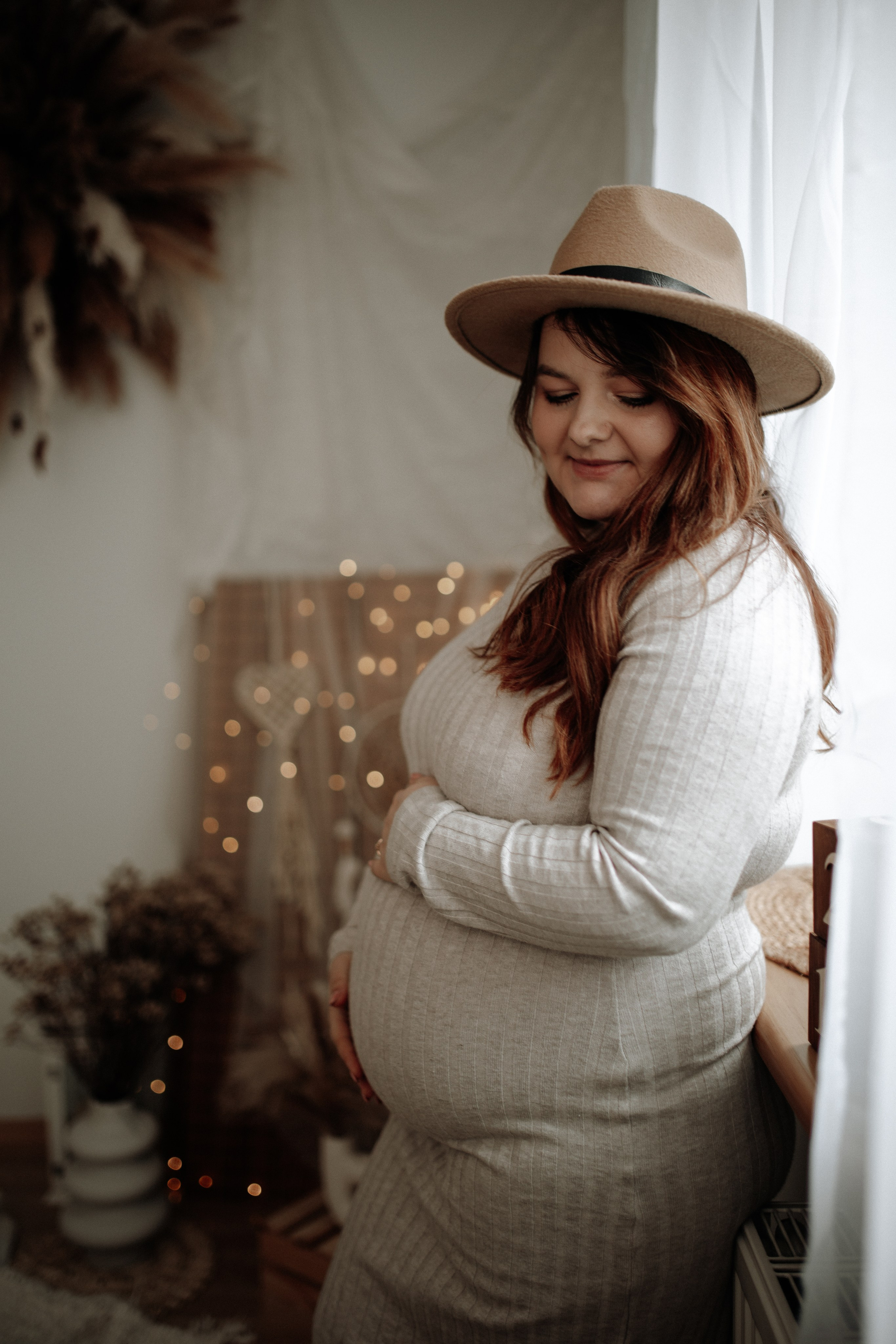 Pełna emocji fotografia sesja ciążowa lifestyle | Natalia Malinowska Fotografia | Augustów Warszawa. Natalia Malinowska Fotografia | Fotograf ślubny i rodzinny Augustów Warszawa