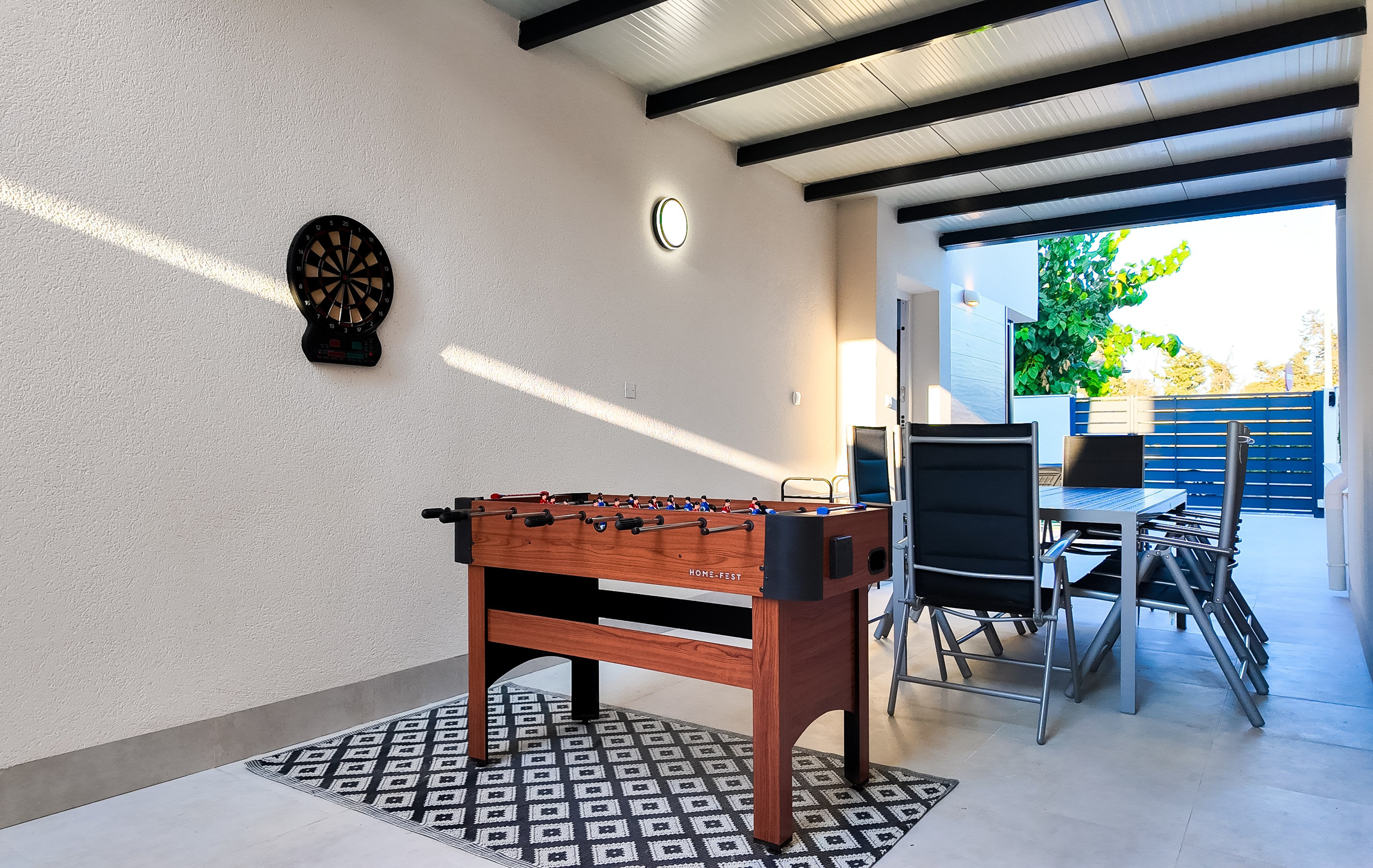 VILLA Luna I&M GROUP. Baby Beast