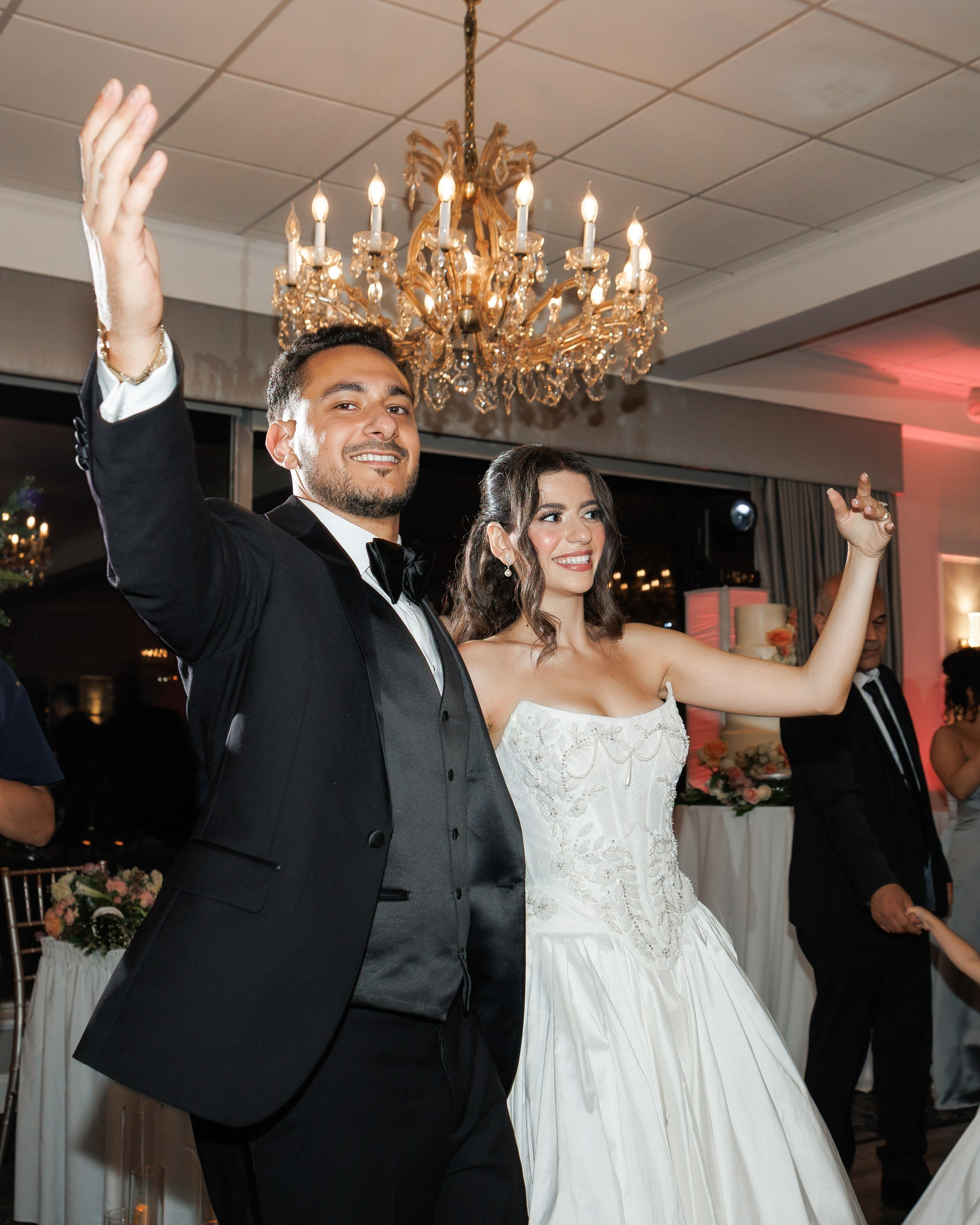 Jewel and Geovany. Wedding Photo & Video