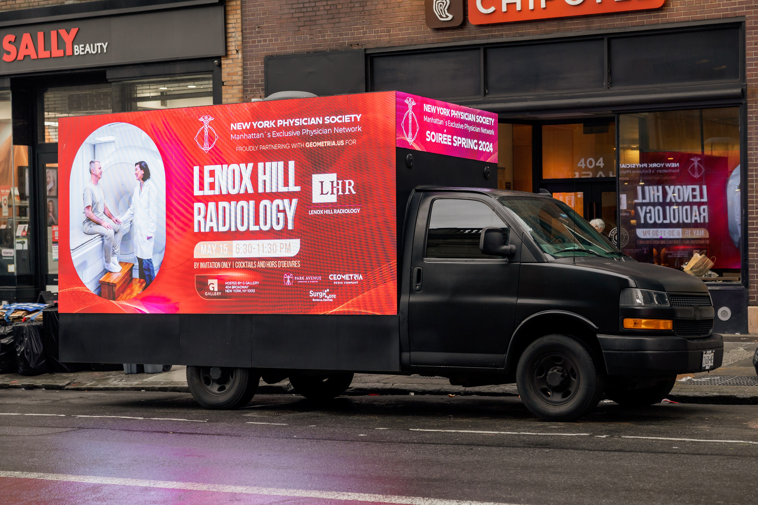 Corporate headshot photographer Irina Ermak New Yorc (NYC). Irina Ermak wedding photographer in New York