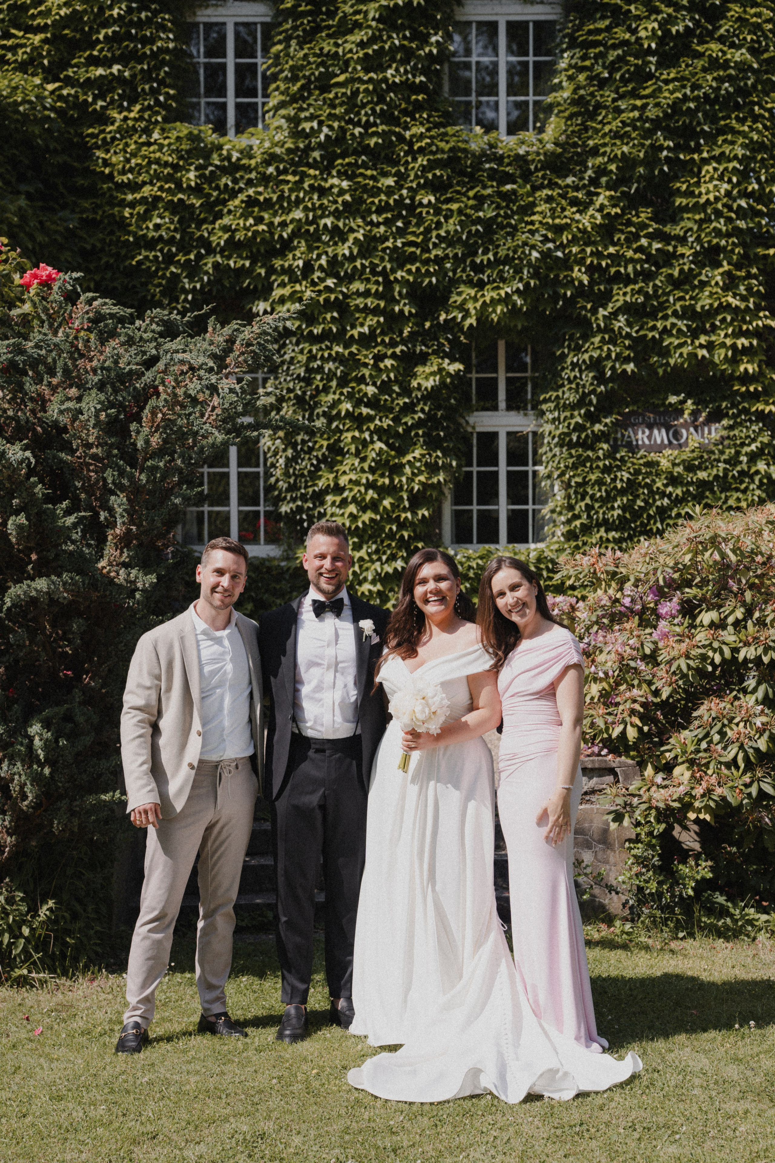Jessica & Felix I Gesellschaft Harmonie Bochum. Hochzeitsfotografin Bochum | Halyna Reiche Fotografie NRW