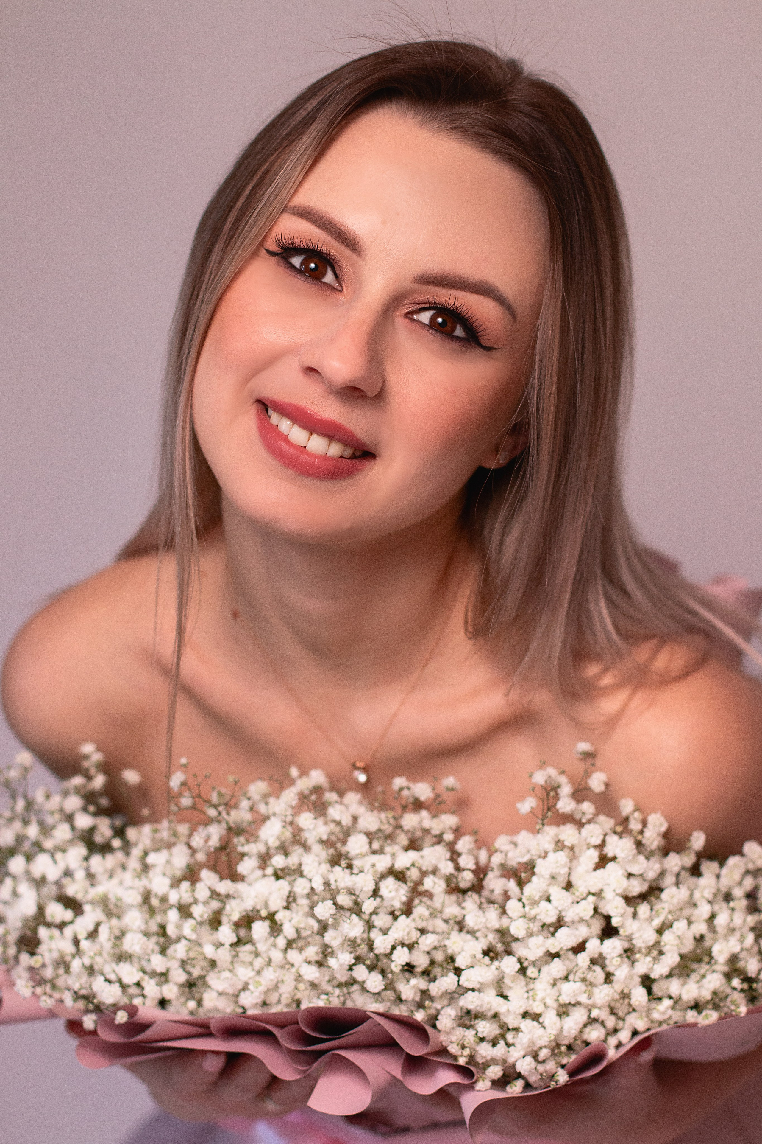 Девушка-букет. Детский и семейный фотограф в г. Бельцы