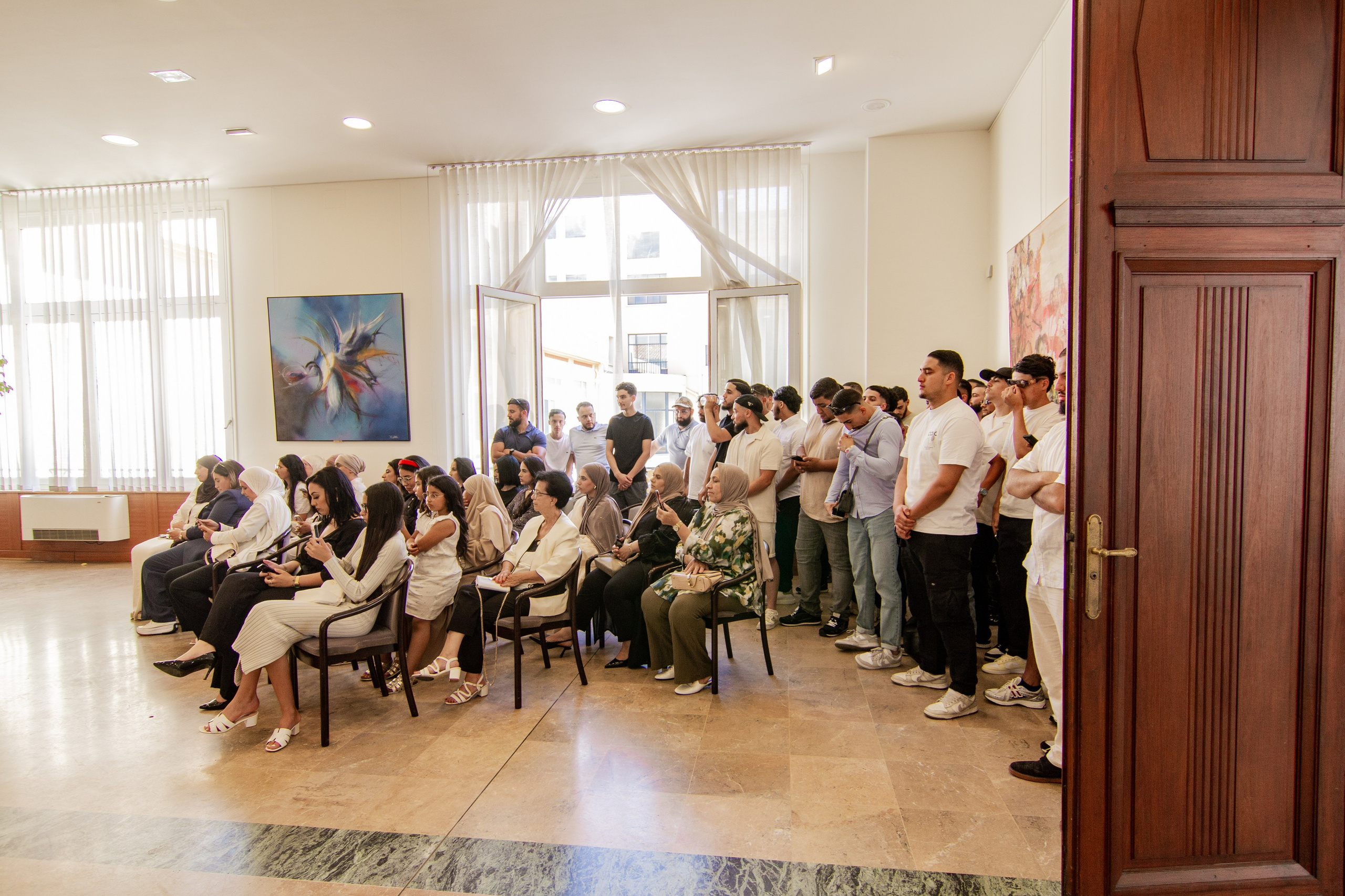 Yassine et Sahra. Studio photo « Partage ton bonheur » – Photographe famille près de Châtellerault, Poitiers et Tours