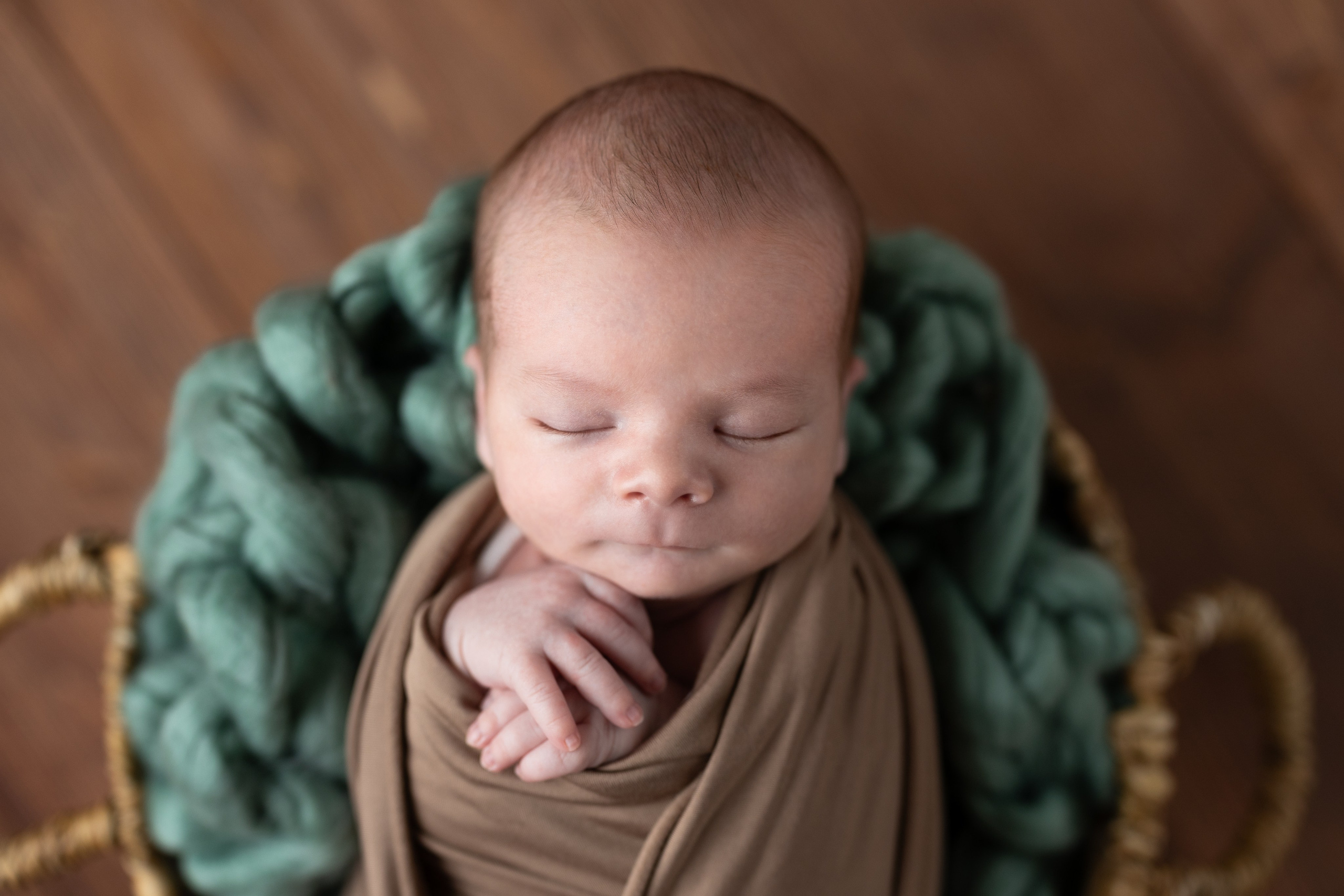 Newborn photoshooting. Mtv photography