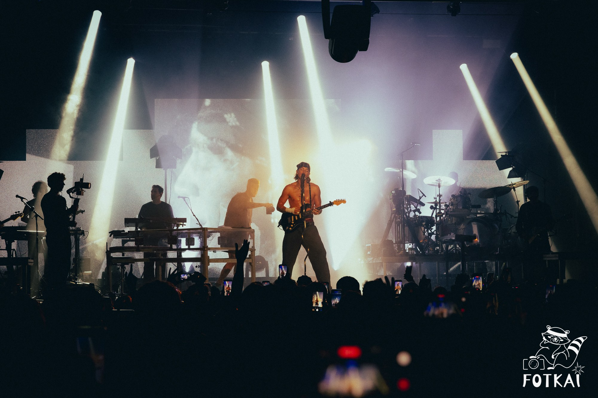 LANY — Concert Photos at Sala Razzmatazz, Barcelona, Spain 2026 | FOTKAI