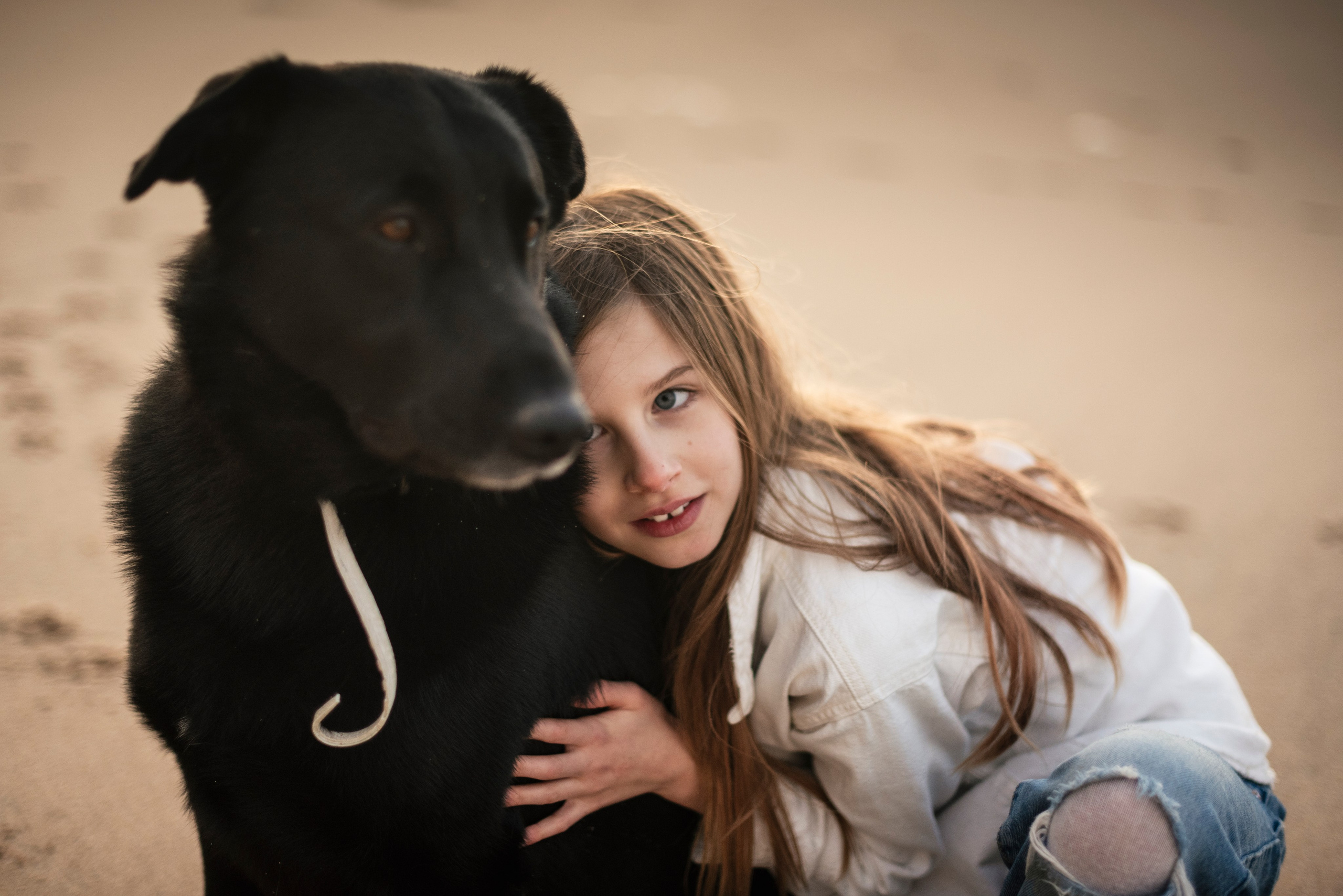 History by the ocean. Polina Sobol — family & documentary photographer in Bern. Outdoor & urban photo sessions for families, kids and couples