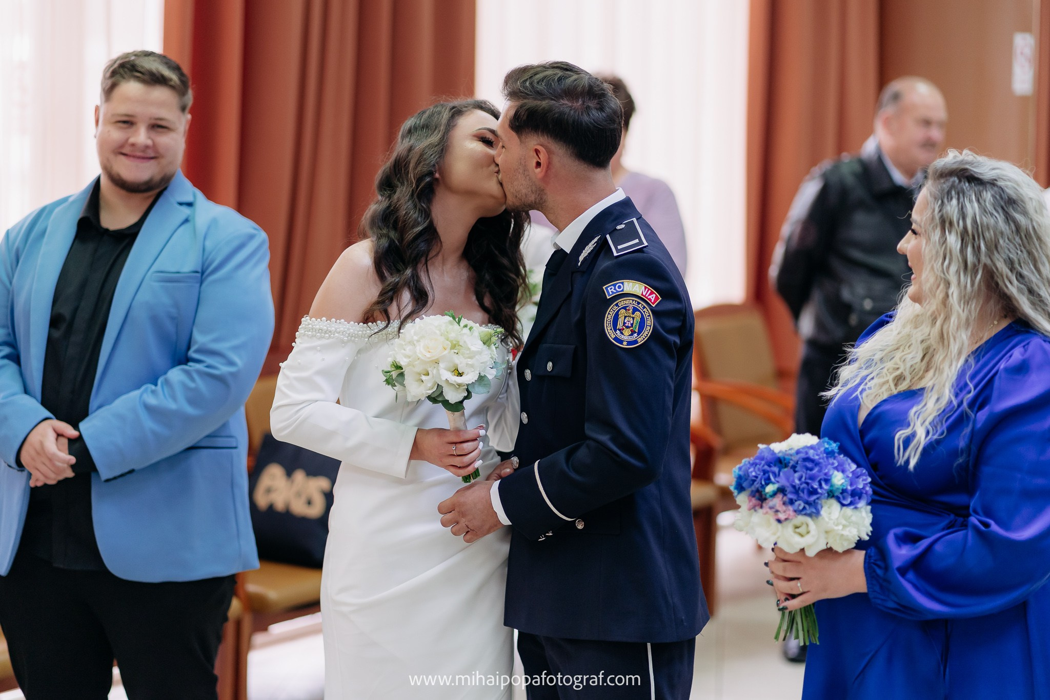 Fotograf Cununie Civilă în București - Mihai Popa Fotograf. Fotograf Nuntă & Botez București - Mihai Popa | Dincolo de oameni, imortalizez emoții!