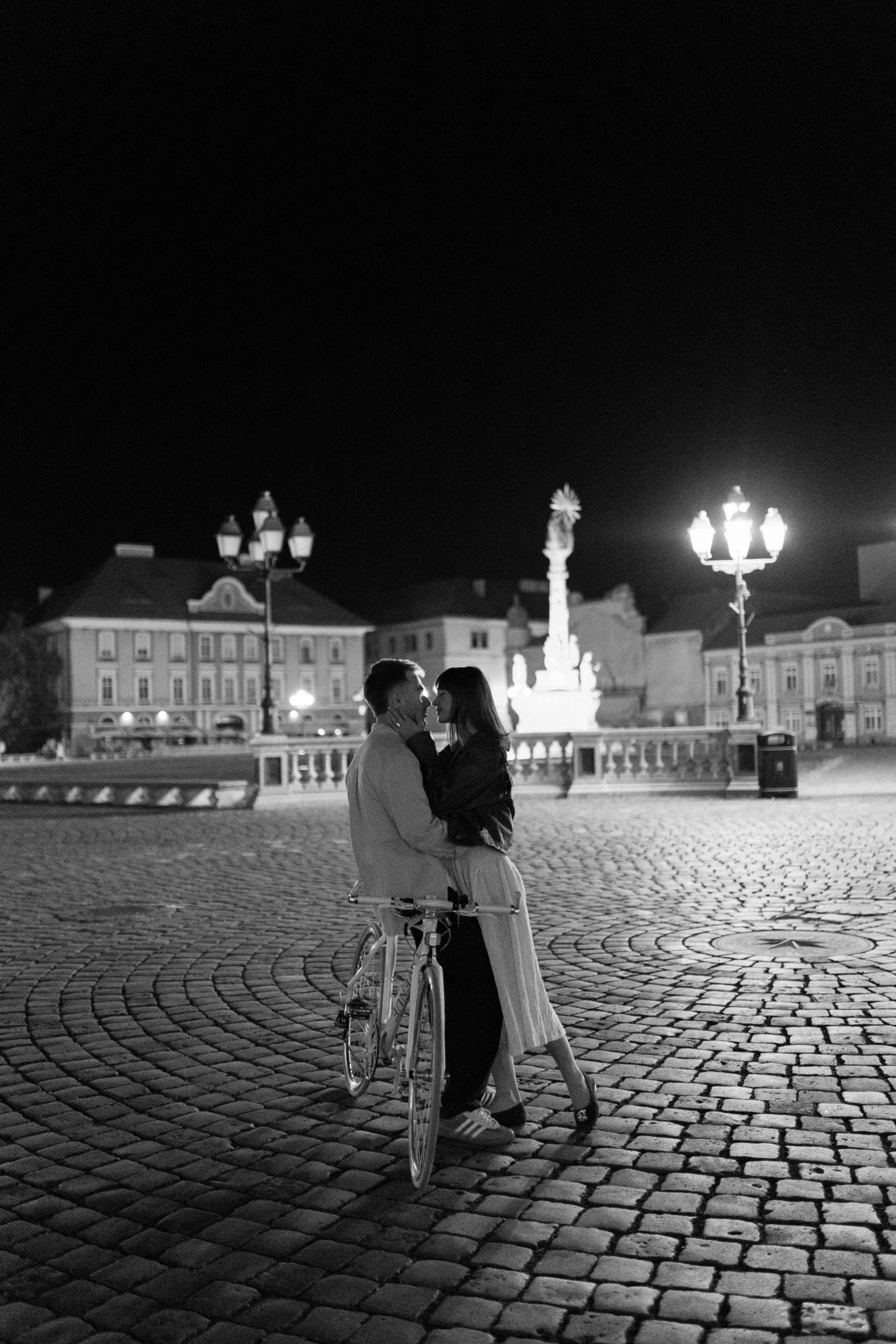 Midnight session in Timisoara, Romania. Wedding photographer and videographer based in Timisoara, Romania