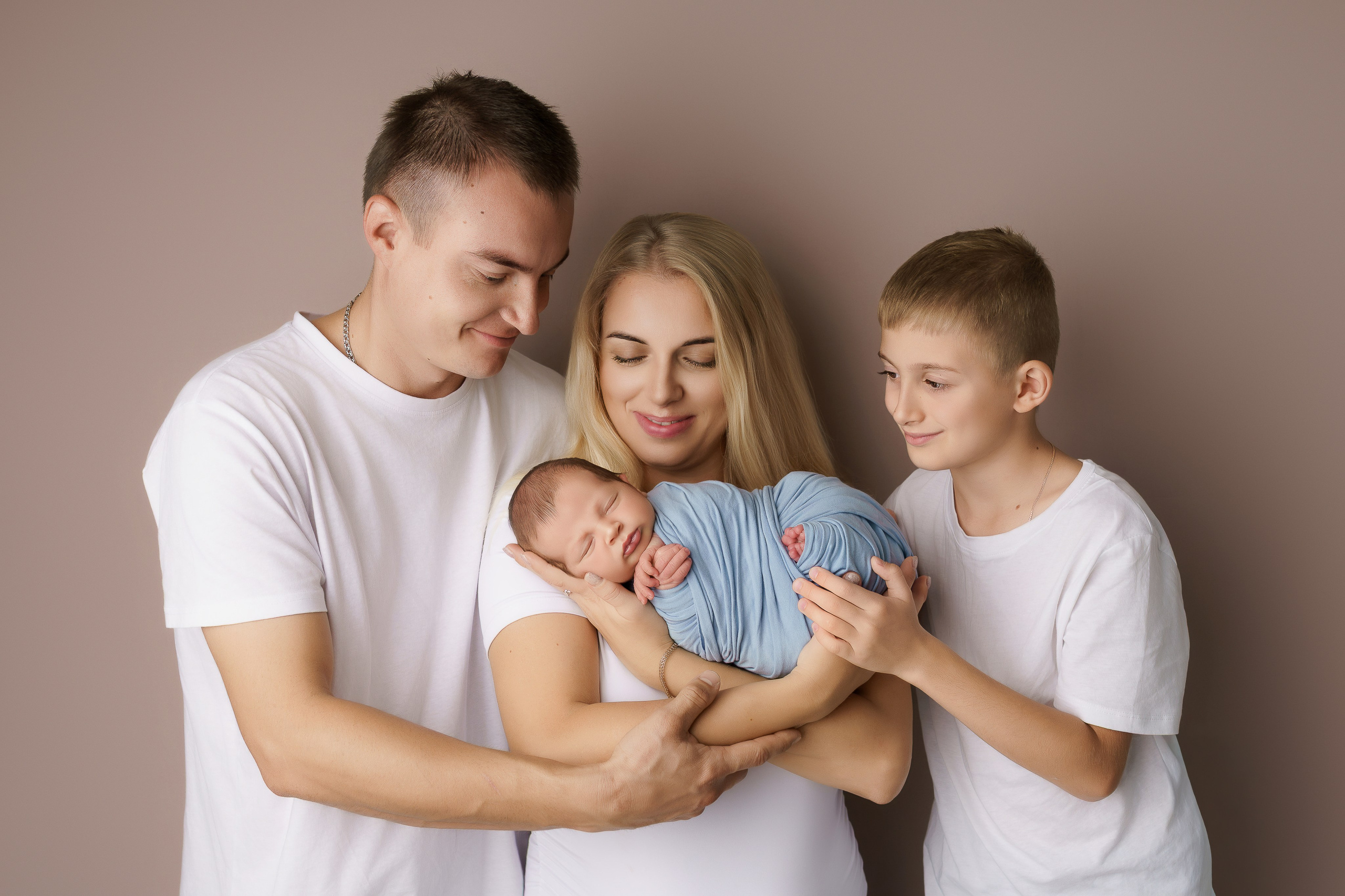 Esu Aleksandra naujagimių ir kudikių fotografė iš Vilniaus