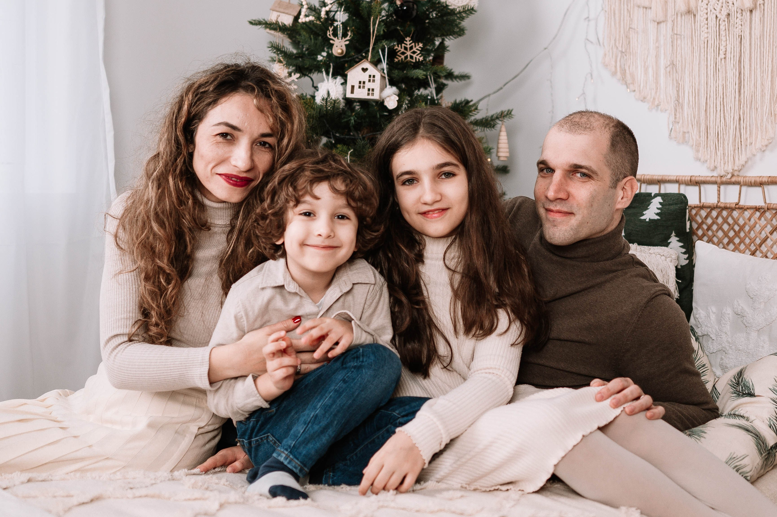 Sara, Vuk, Nevena i Ivan - novogodišnje fotografisanje. Dečiji i porodični fotograf