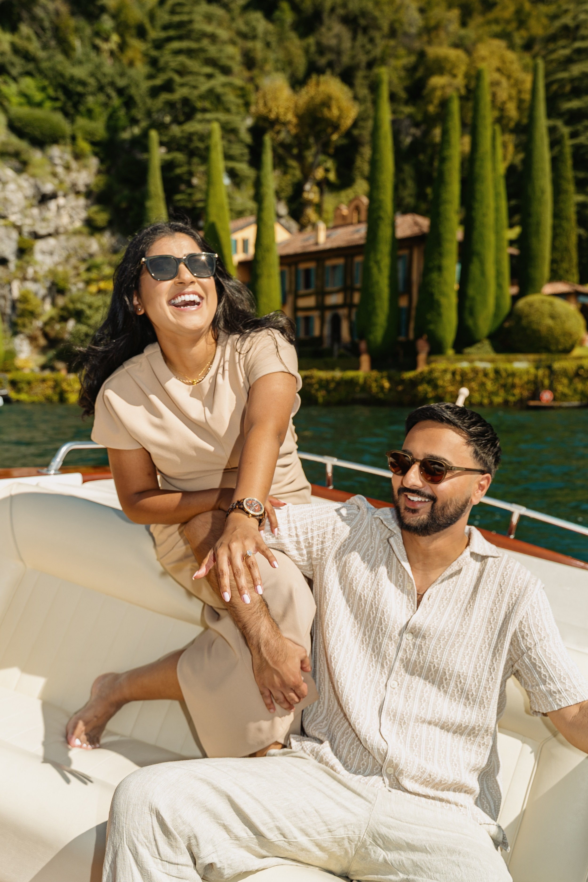 Lake Como Proposal on a Boat. Proposal Photographer in Lake Como