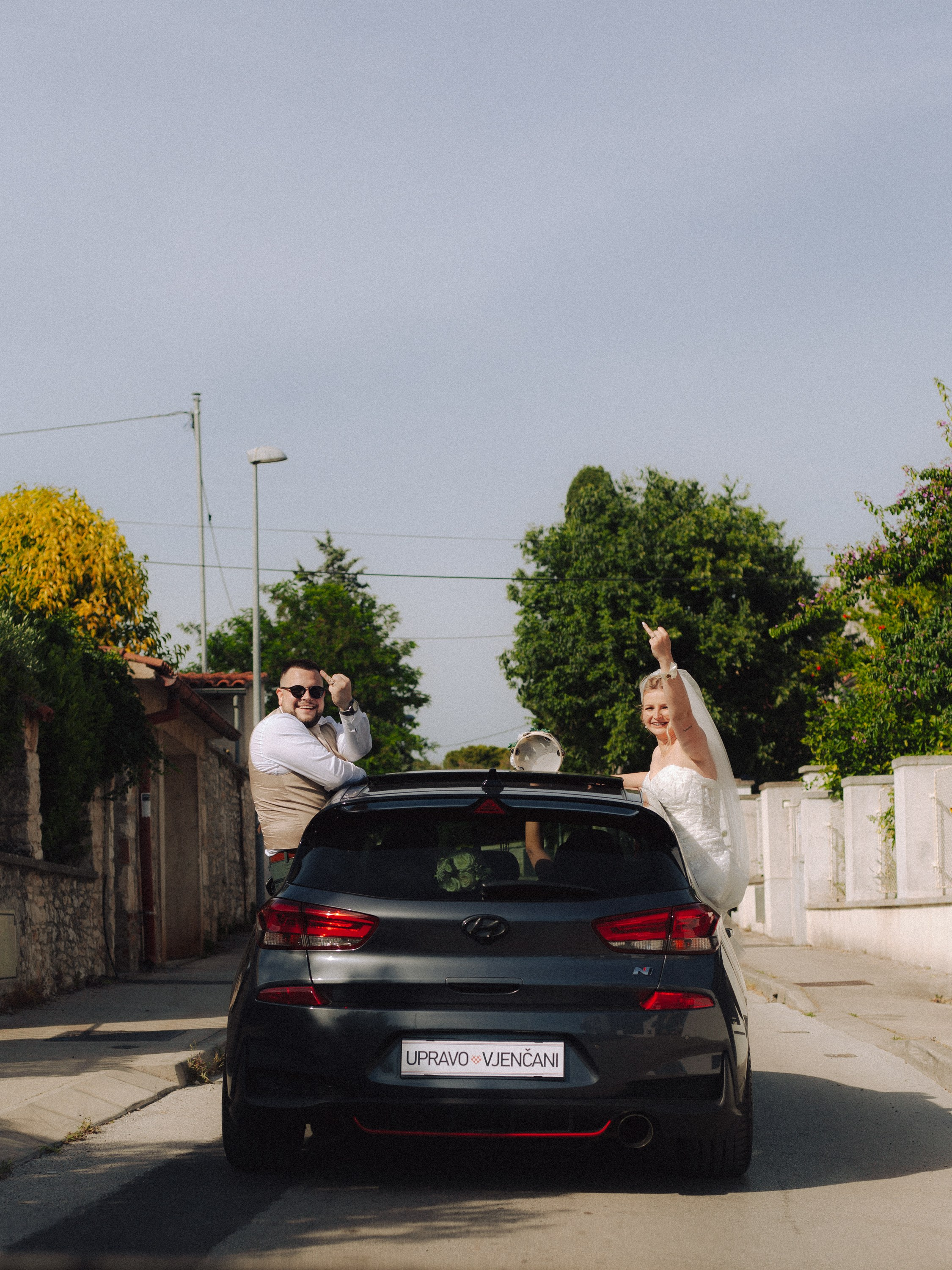 Weddings. Capturedwell