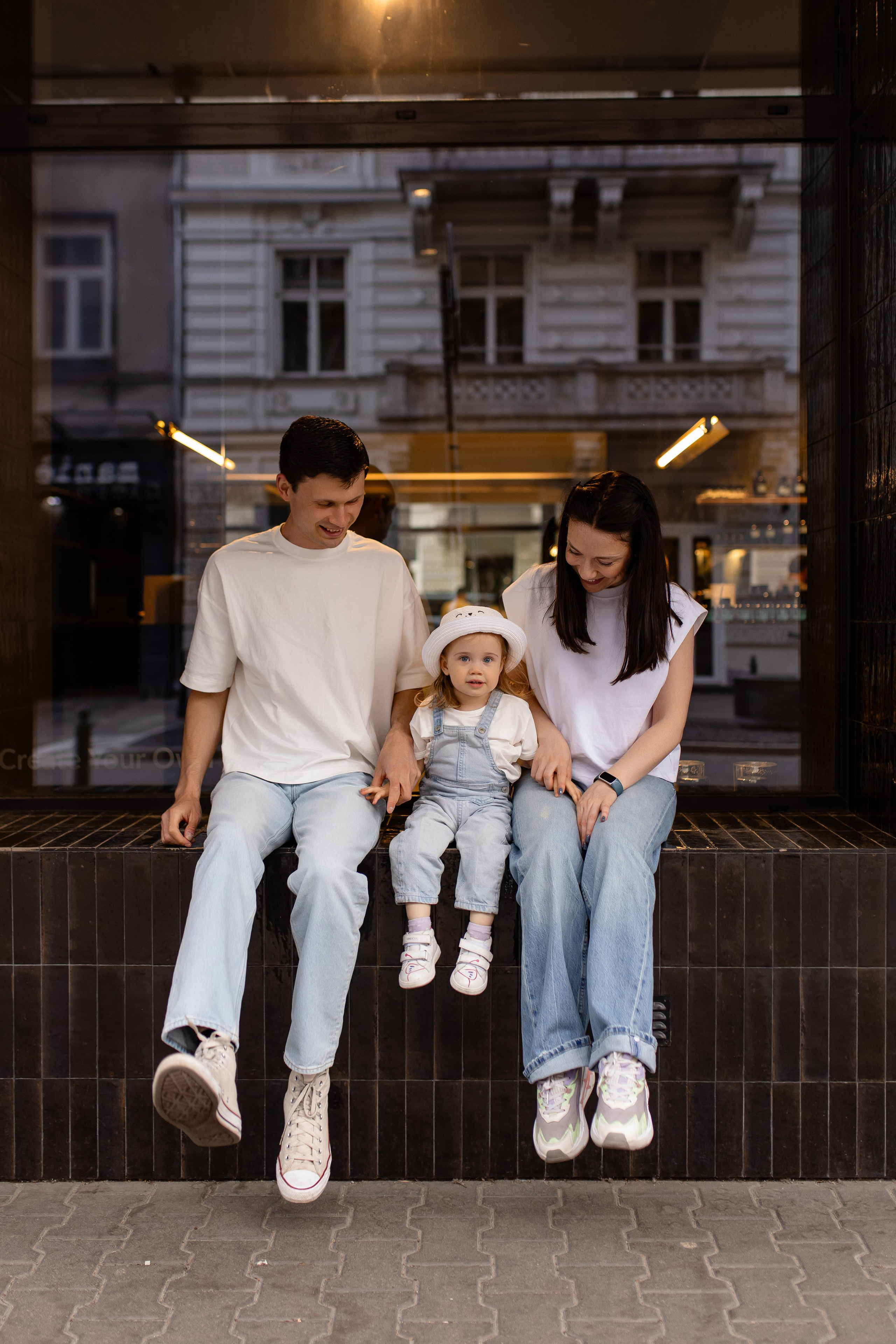 Денис+Настя+Єва. Весільний, сімейний фотограф Варшава