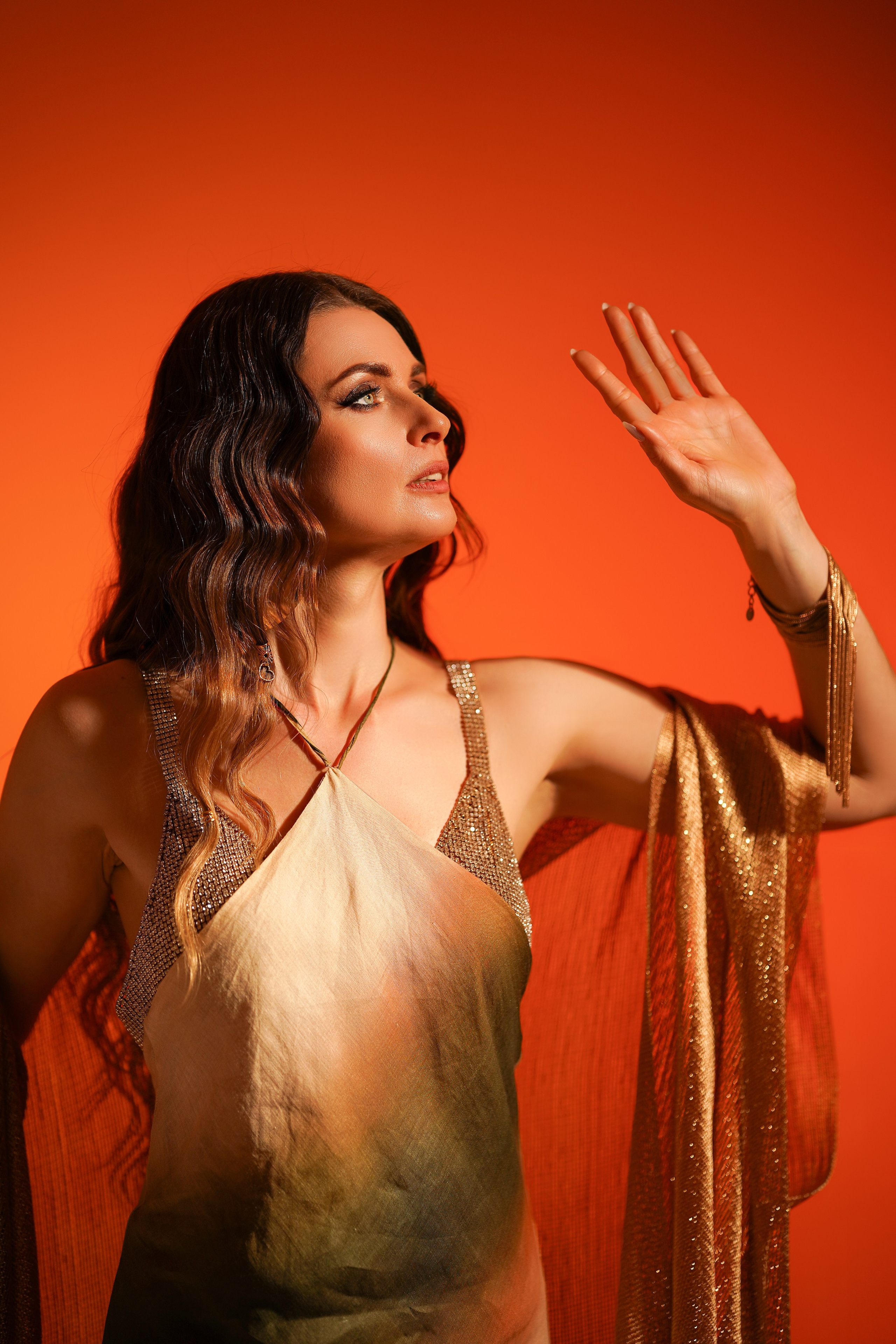 Фотосессия в Токио в стиле фильма «Дюна» — атмосферные студийные кадры. Фотограф в Токио Япония