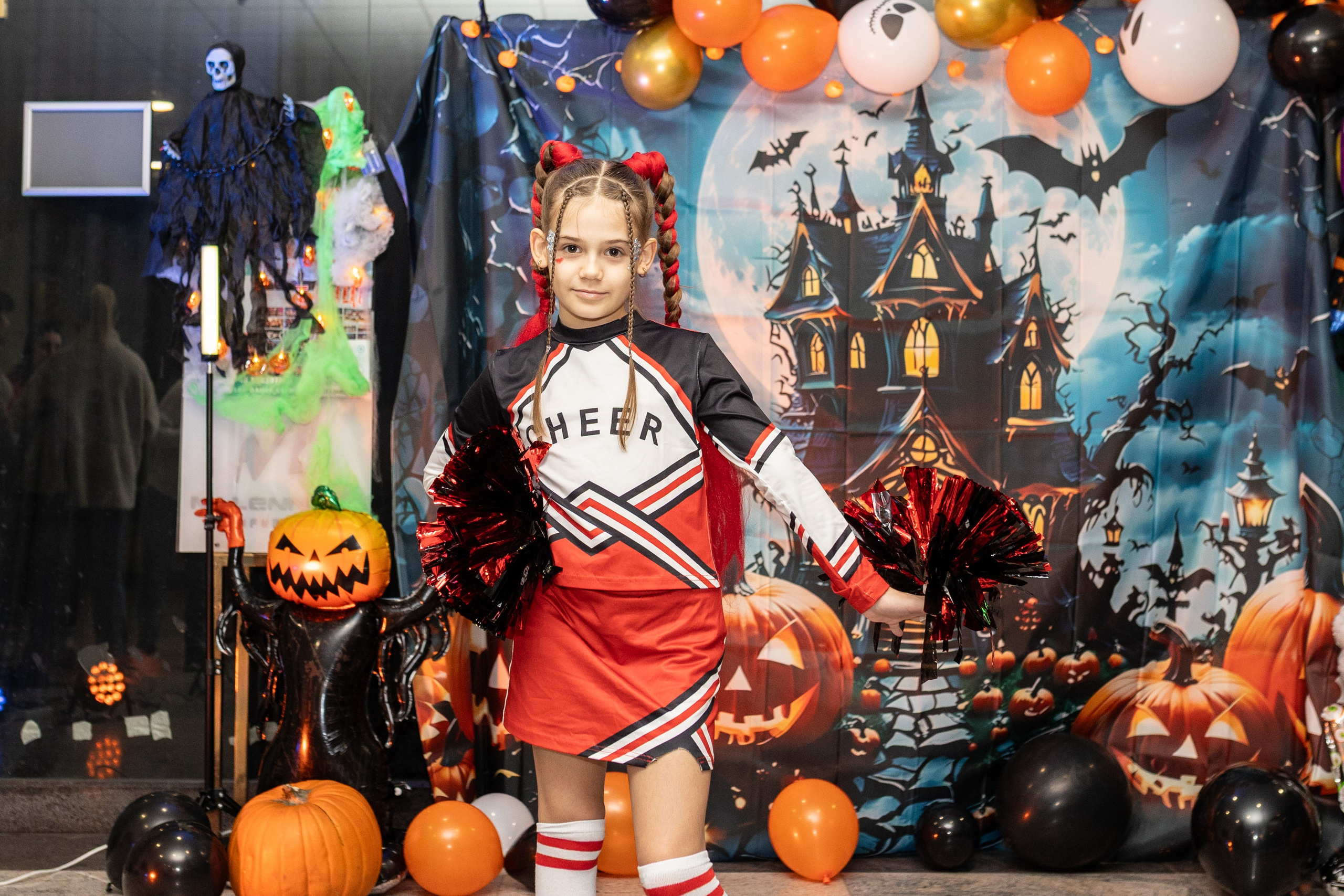 Leo dance studio Helloween 2025. Семейный и детский фотограф в Варшаве Мила Бобровская