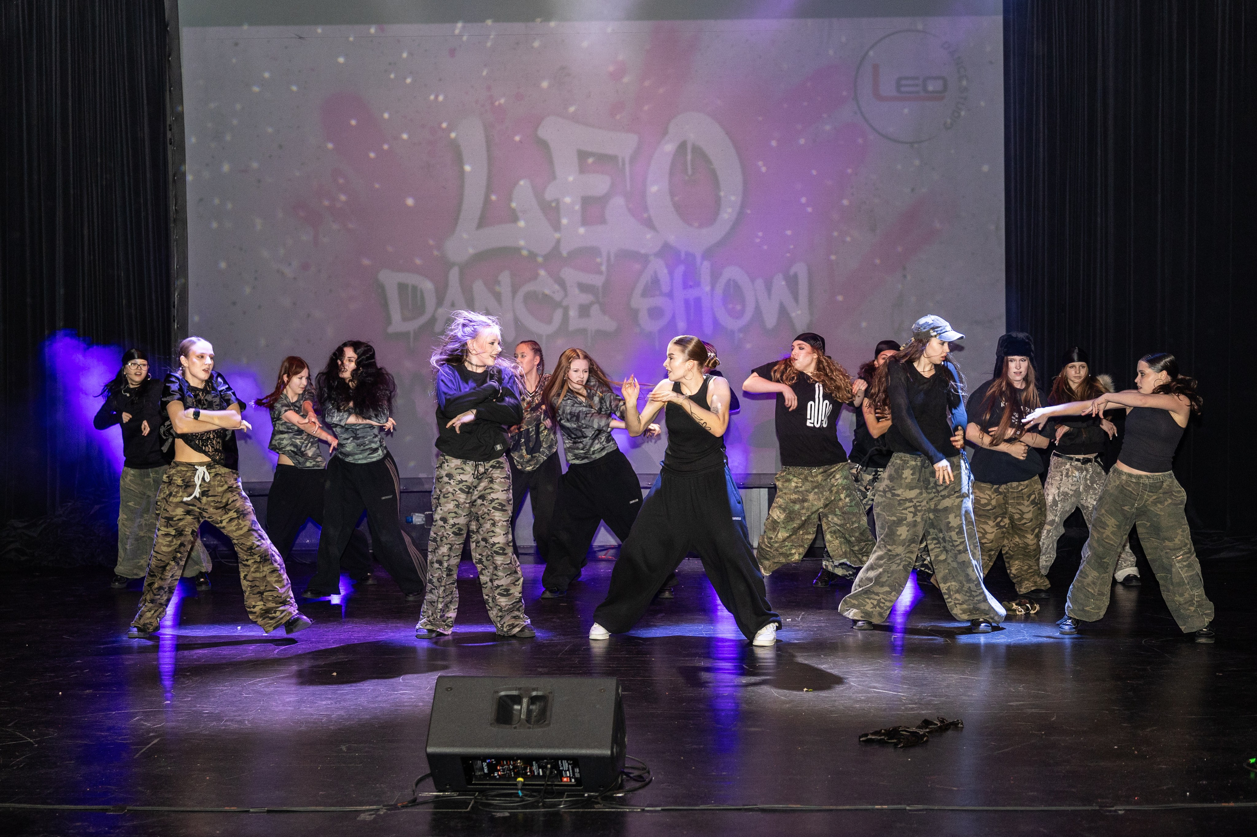 LEO DANCE SHOW WINTER 2025. Семейный и детский фотограф в Варшаве Мила Бобровская