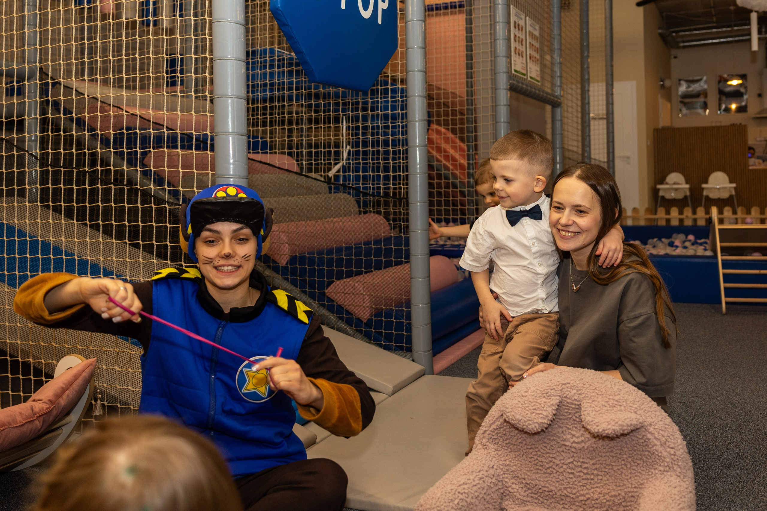 День рождения Артёма 24 января 2026 года. Семейный и детский фотограф в Варшаве Мила Бобровская