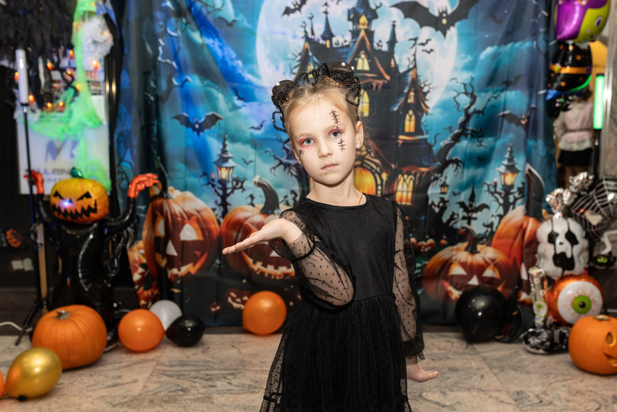 Leo dance studio Helloween 2025. Семейный и детский фотограф в Варшаве Мила Бобровская