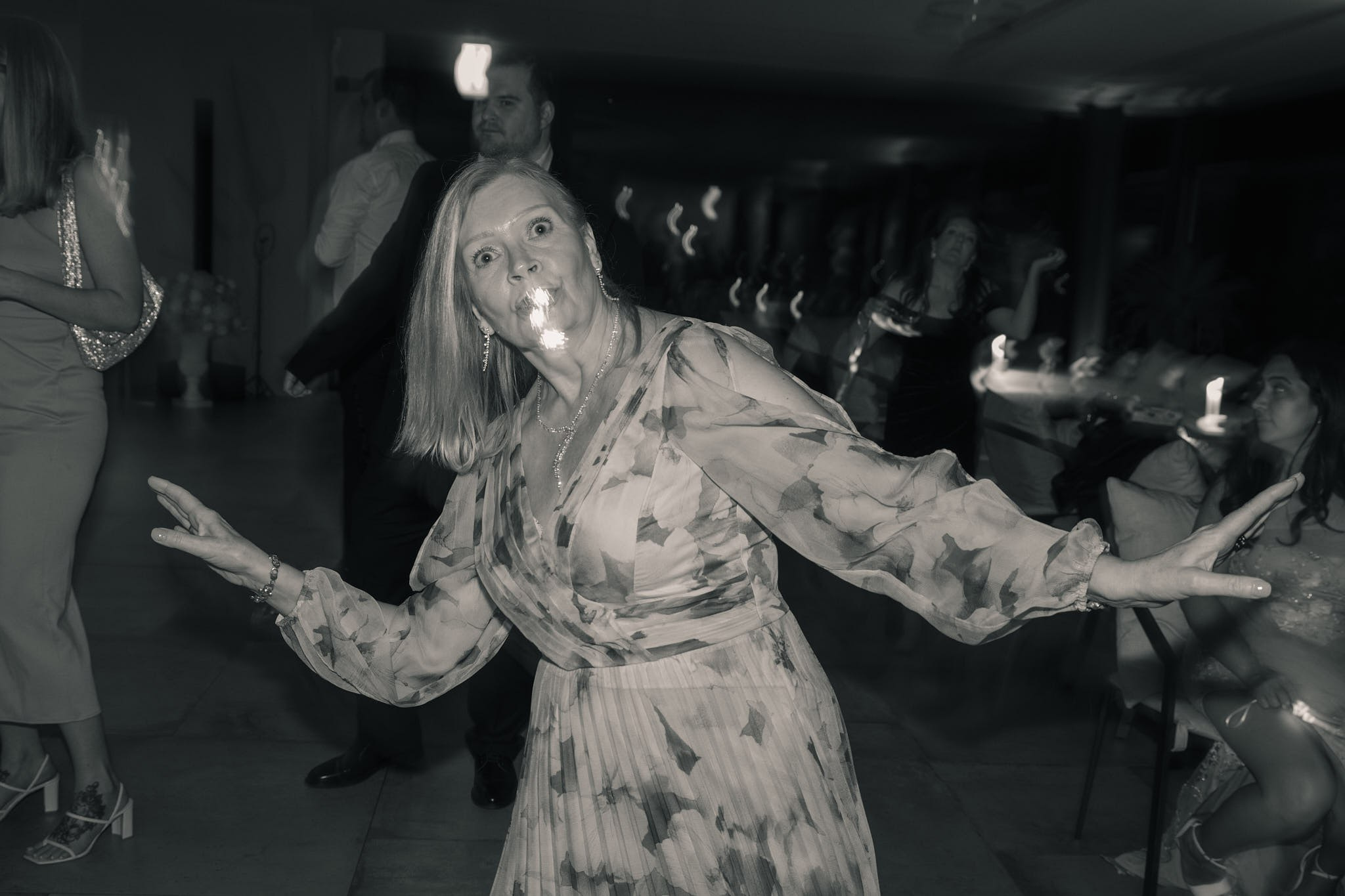 Roxie & Richard Wedding. Fotografo matrimonio Lago di Como Ferrari Media Production