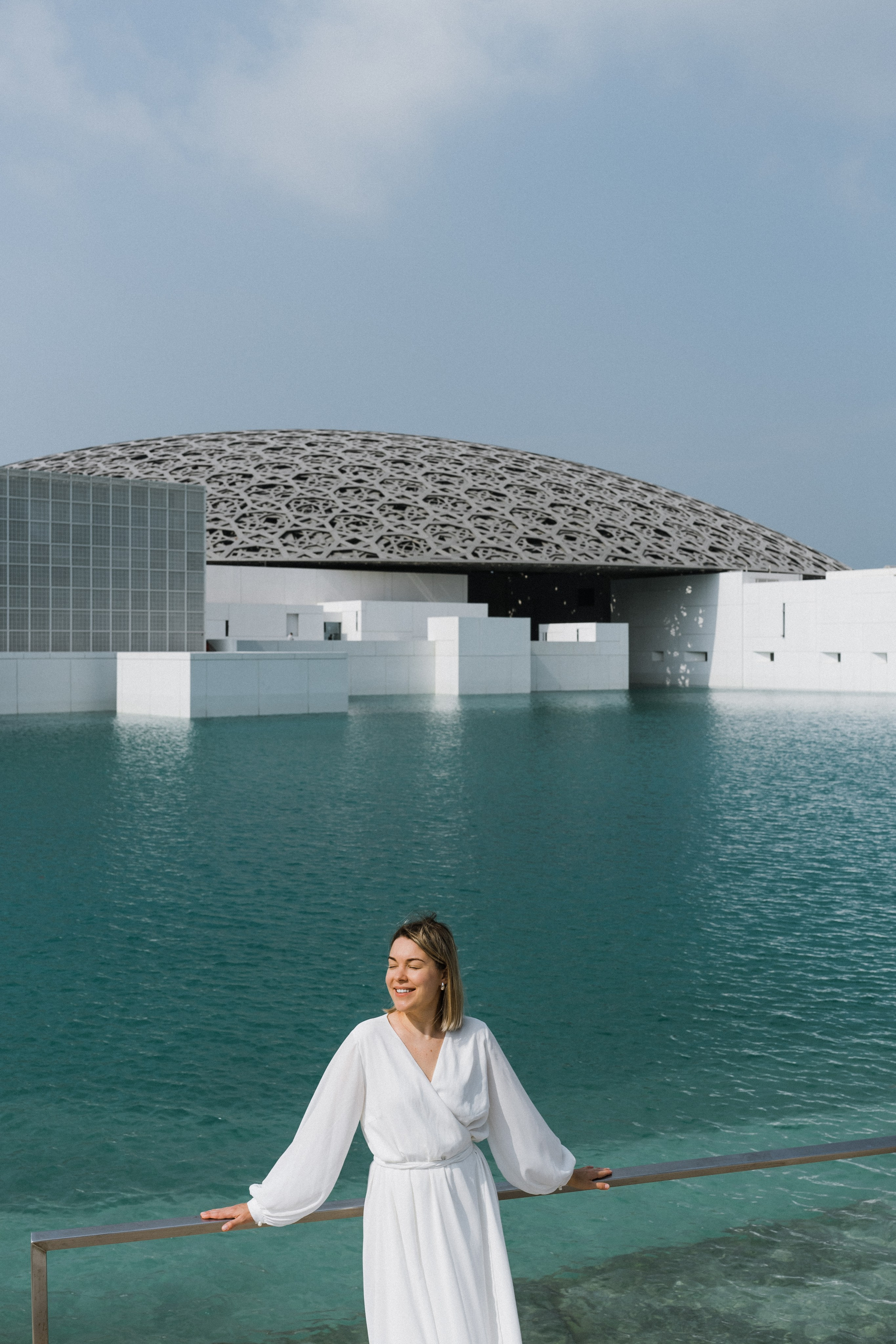 Louvre Dima, Dasha and Artemy. Professional Photographer Abu Dhabi, Dubai — Yulia Ismoilova | 2025