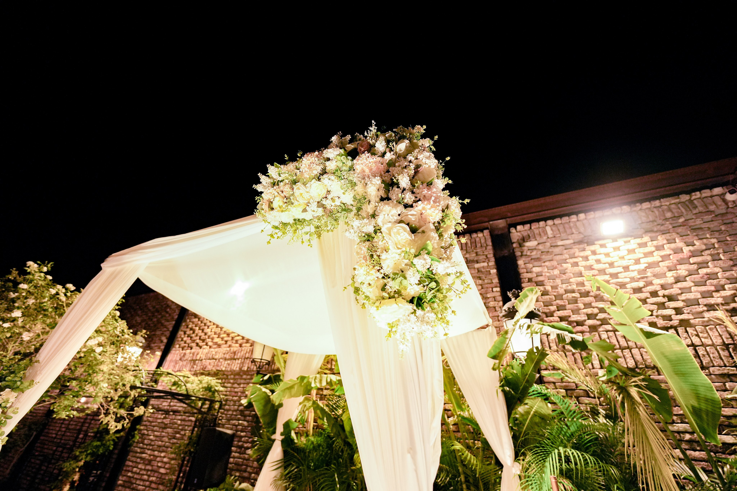 לופו צלמים — צילום חתונות ואירועים