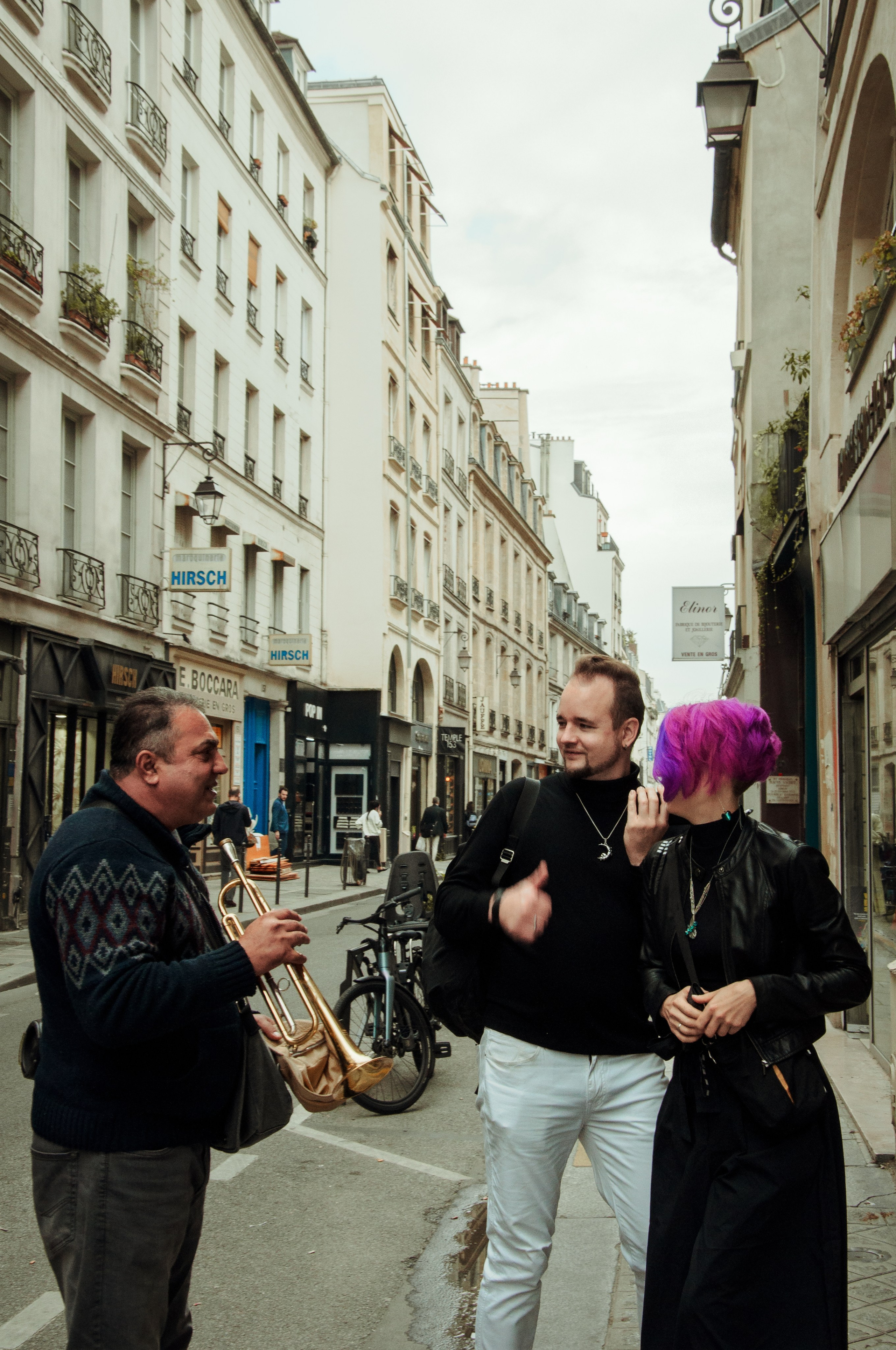 Парная стрит фотосессия. Фотограф в Париже Полина Осипова