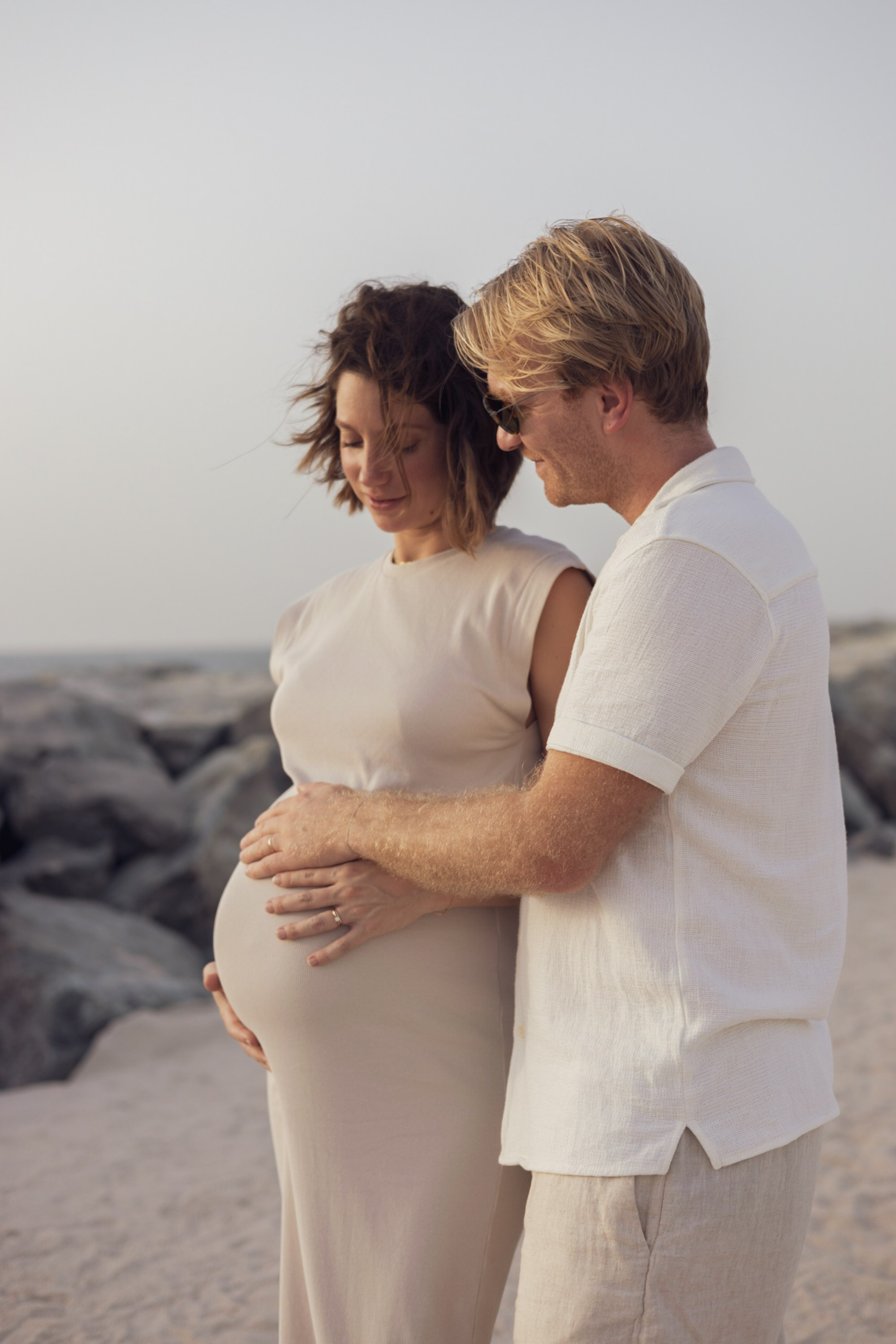 Maternity Session — Beach. Family Photographer in Dubai
