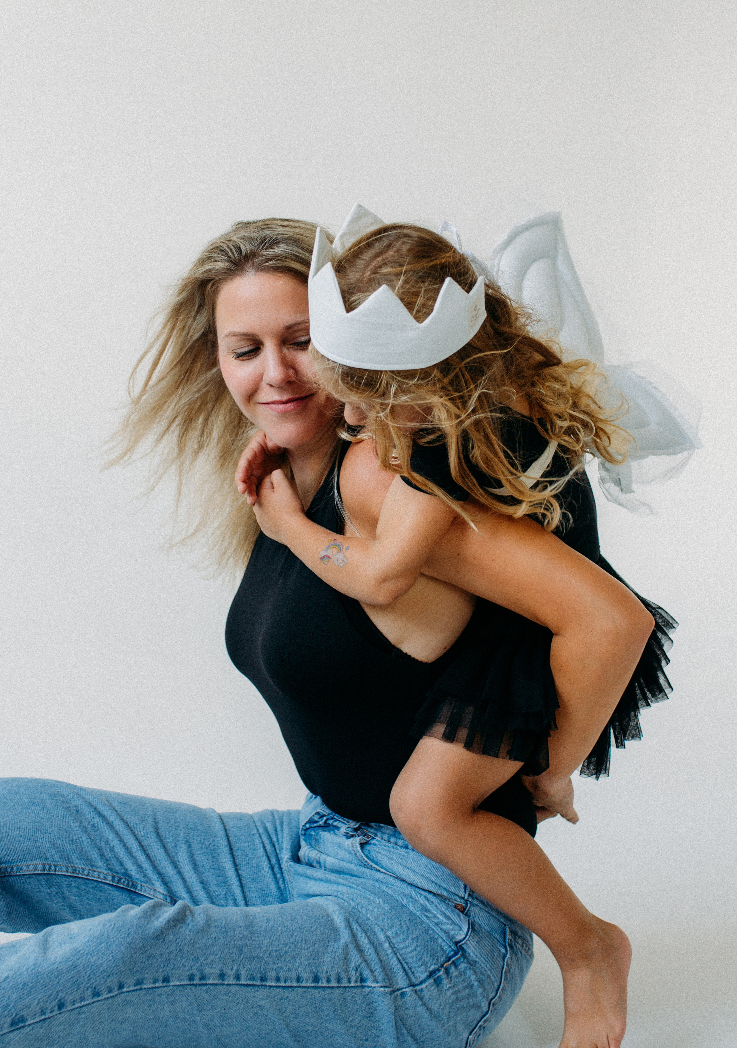 Mama & Dcera. Krása tehotenstva v objektíve — Maria Milosovic, tehotenská fotografka