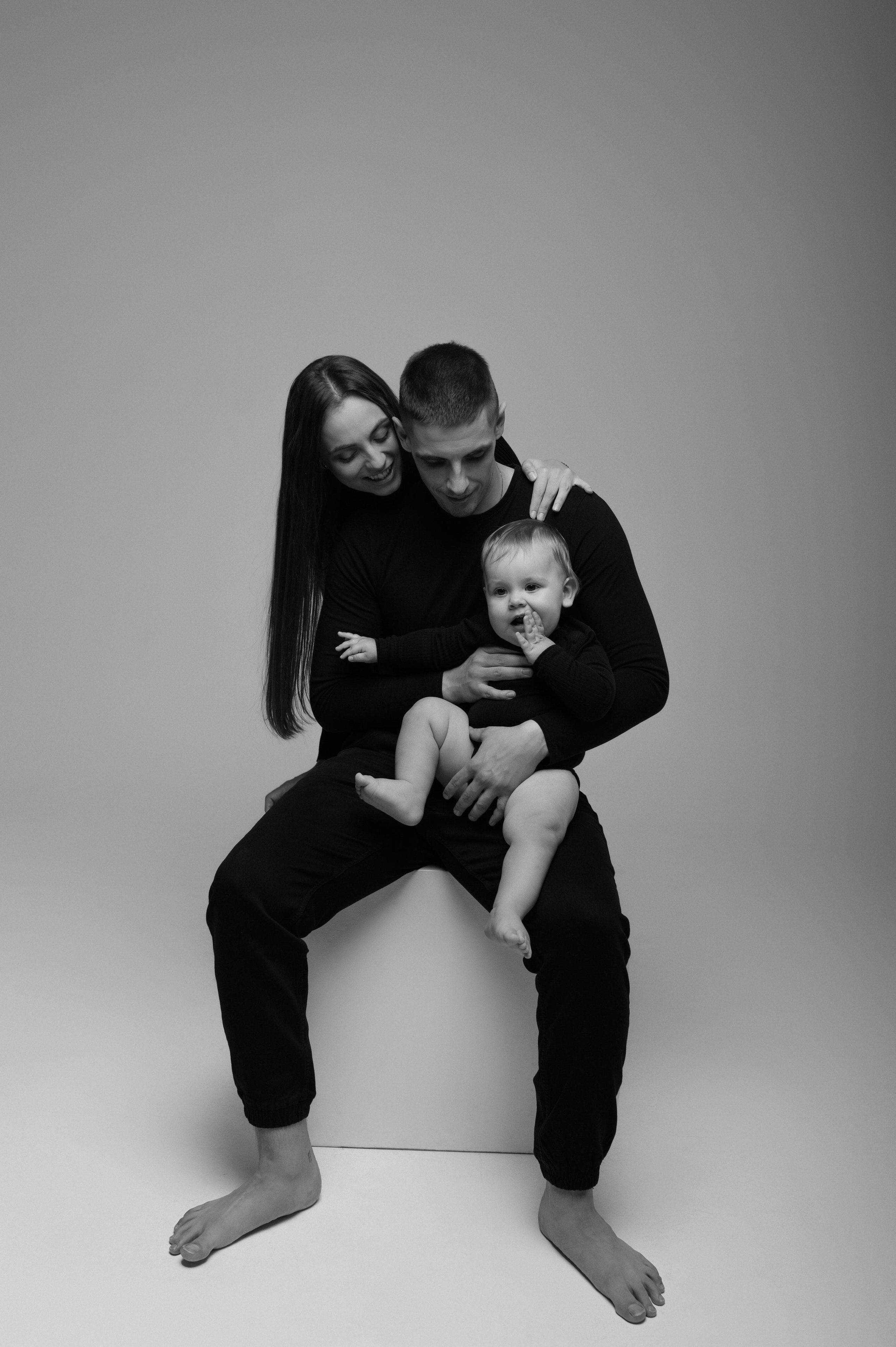 Adrian & Dušana & Sebastian. Krása tehotenstva v objektíve — Maria Milosovic, tehotenská fotografka