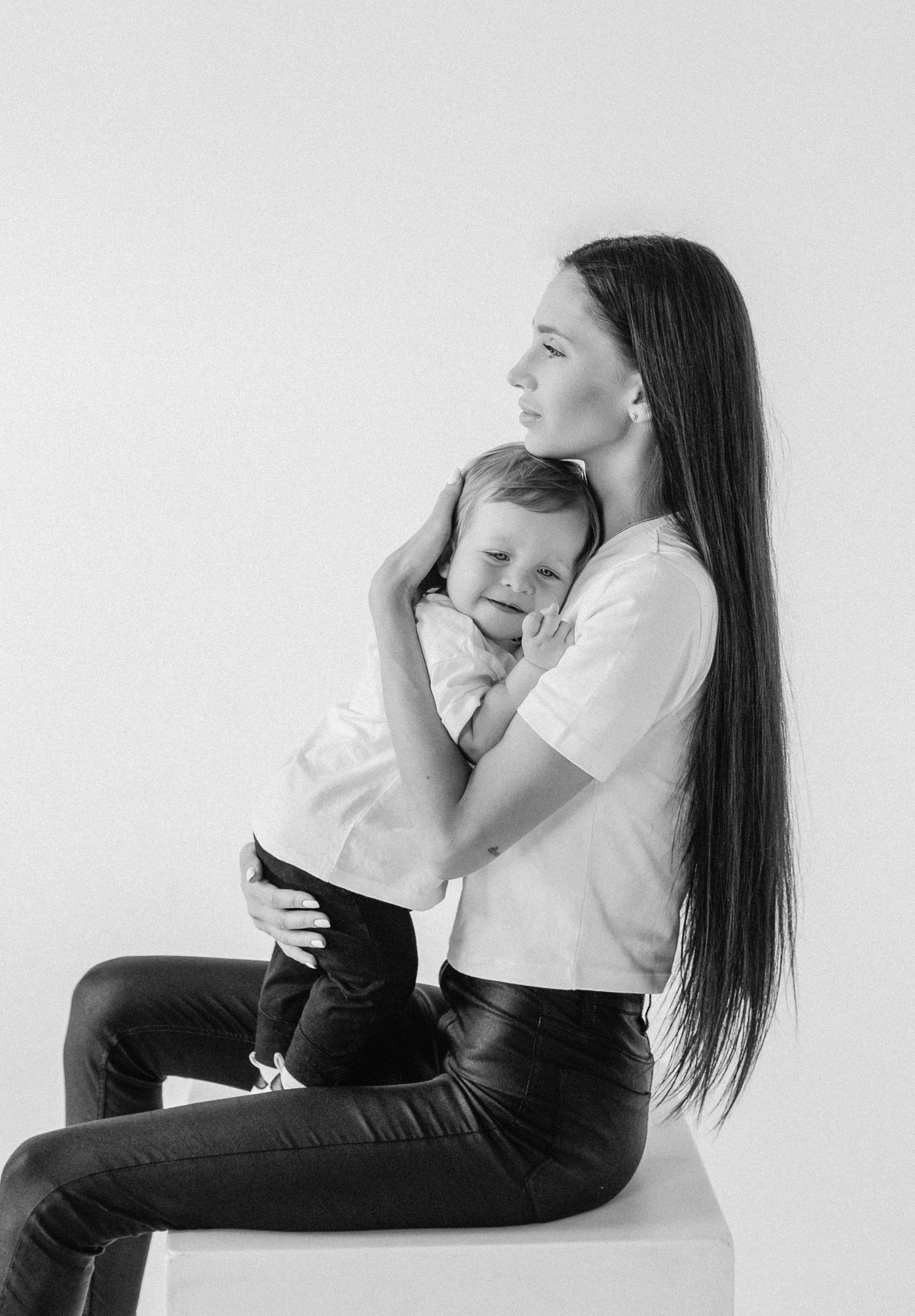 Monika & Leo. Krása tehotenstva v objektíve — Maria Milosovic, tehotenská fotografka