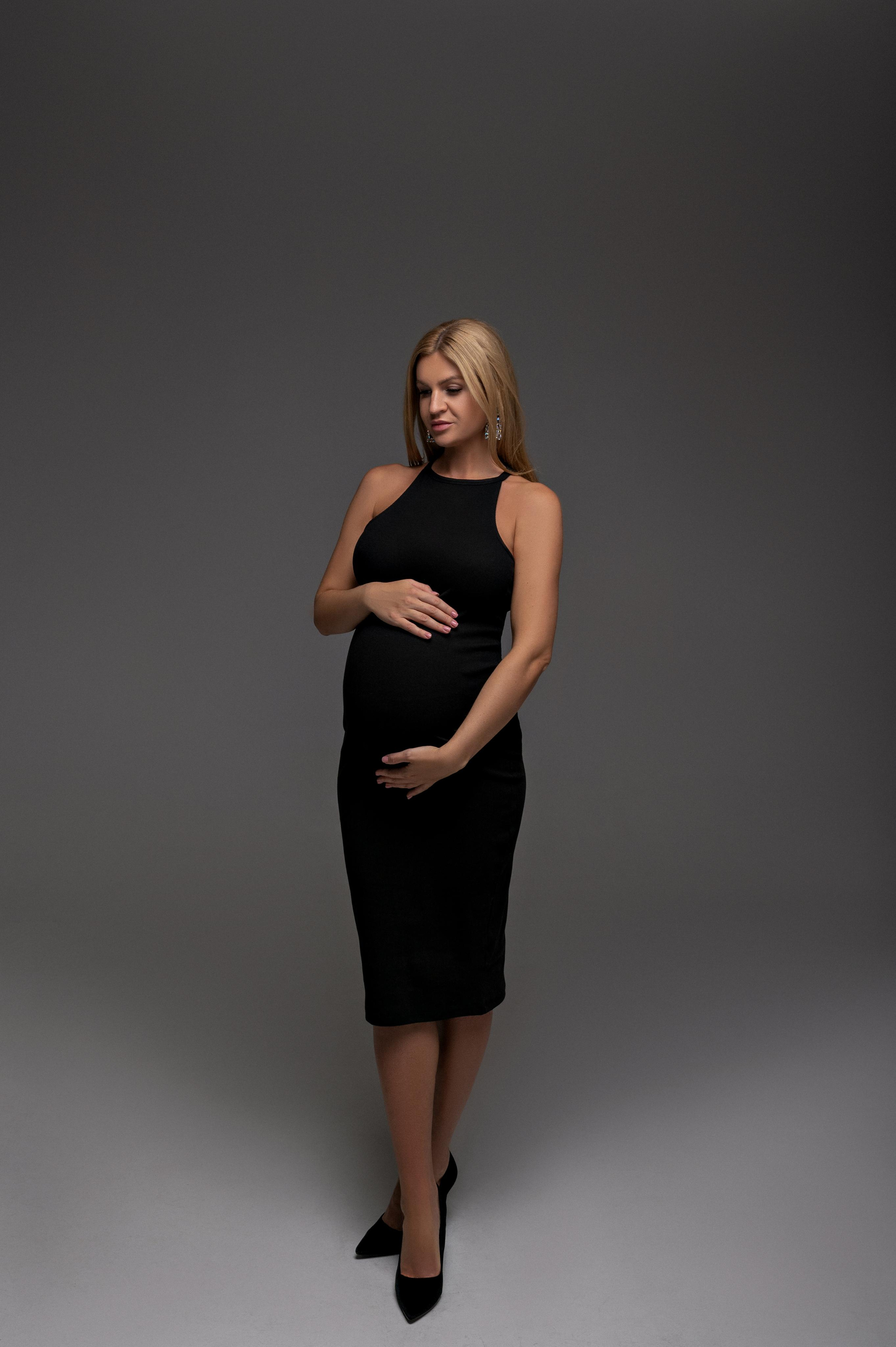 Jana. Krása tehotenstva v objektíve — Maria Milosovic, tehotenská fotografka